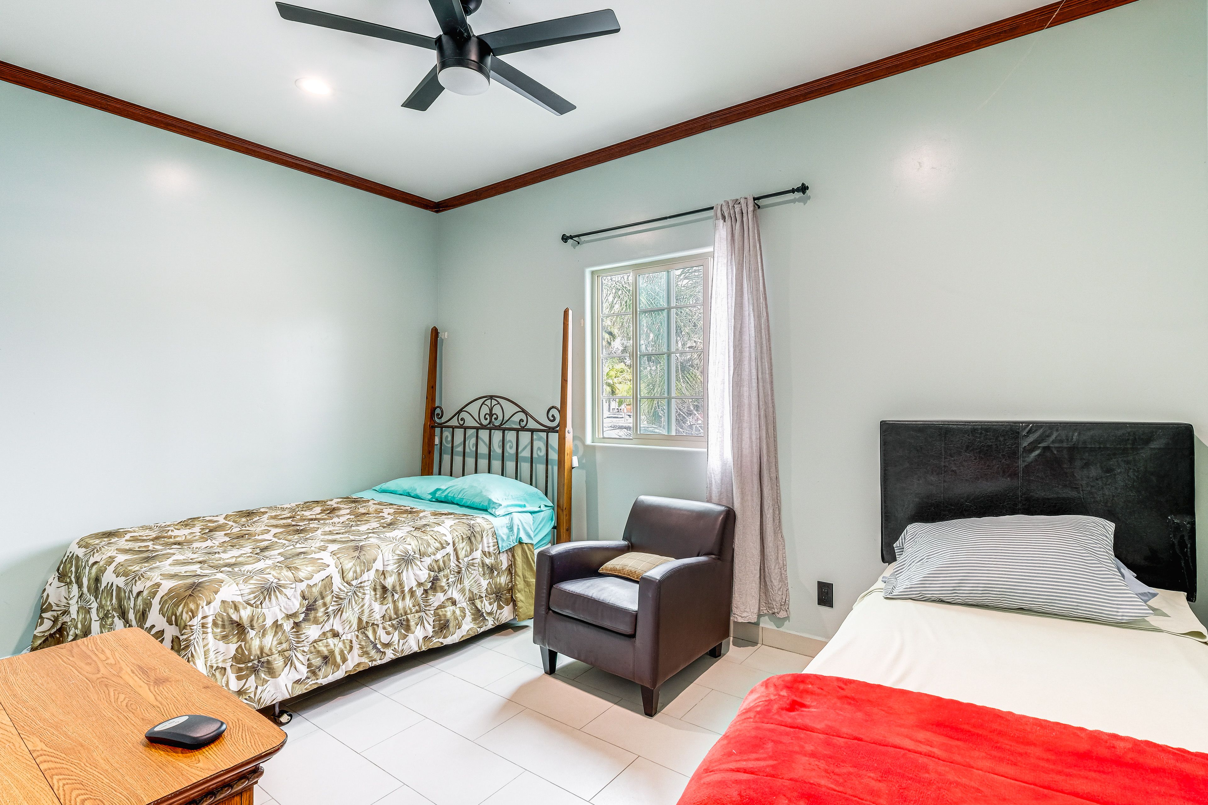 Bedroom 3 | Queen Bed | Twin Bed