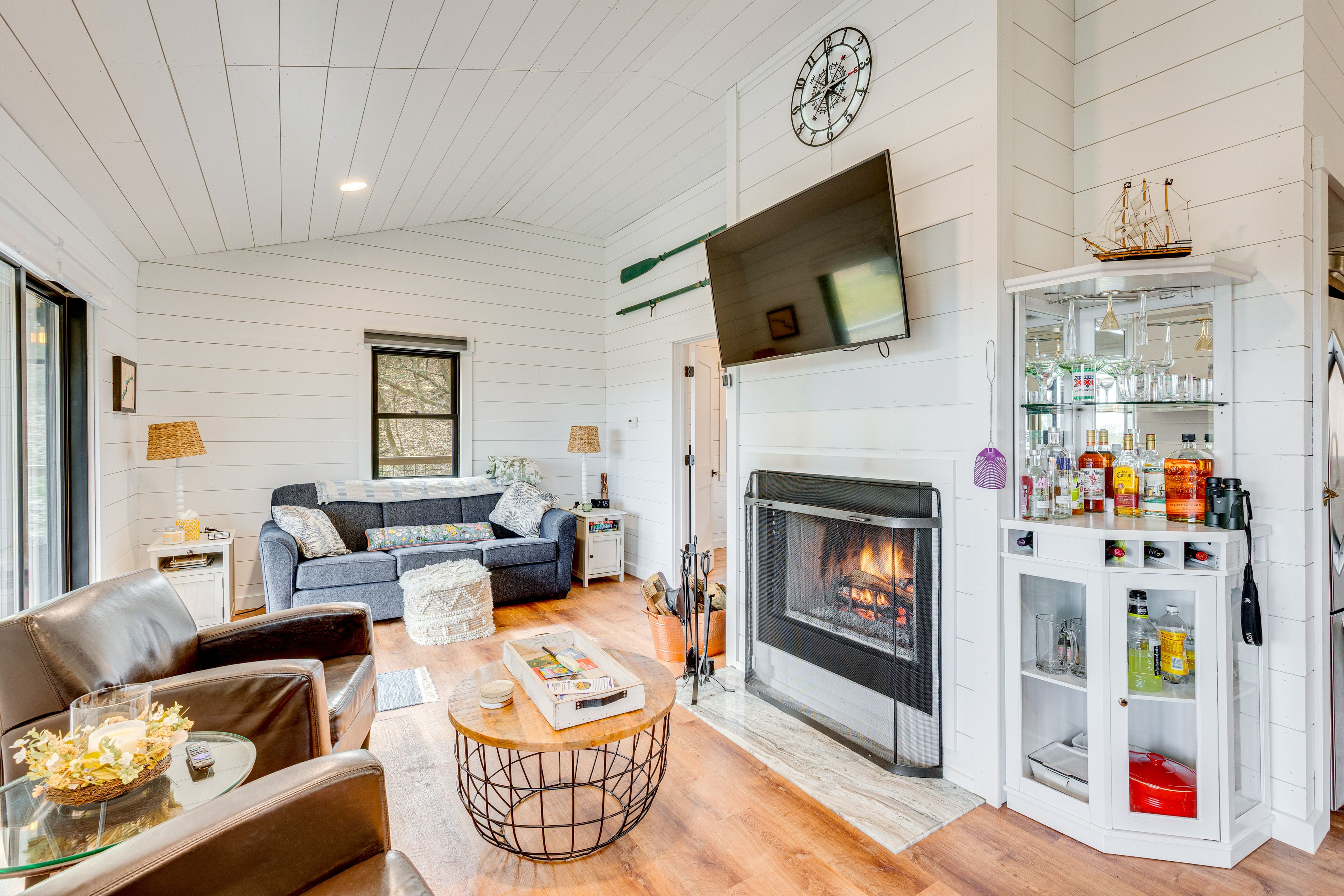 Dellroy Vacation Rental | 2BR | 2BA | Steps to Enter | 1,248 Sq Ft