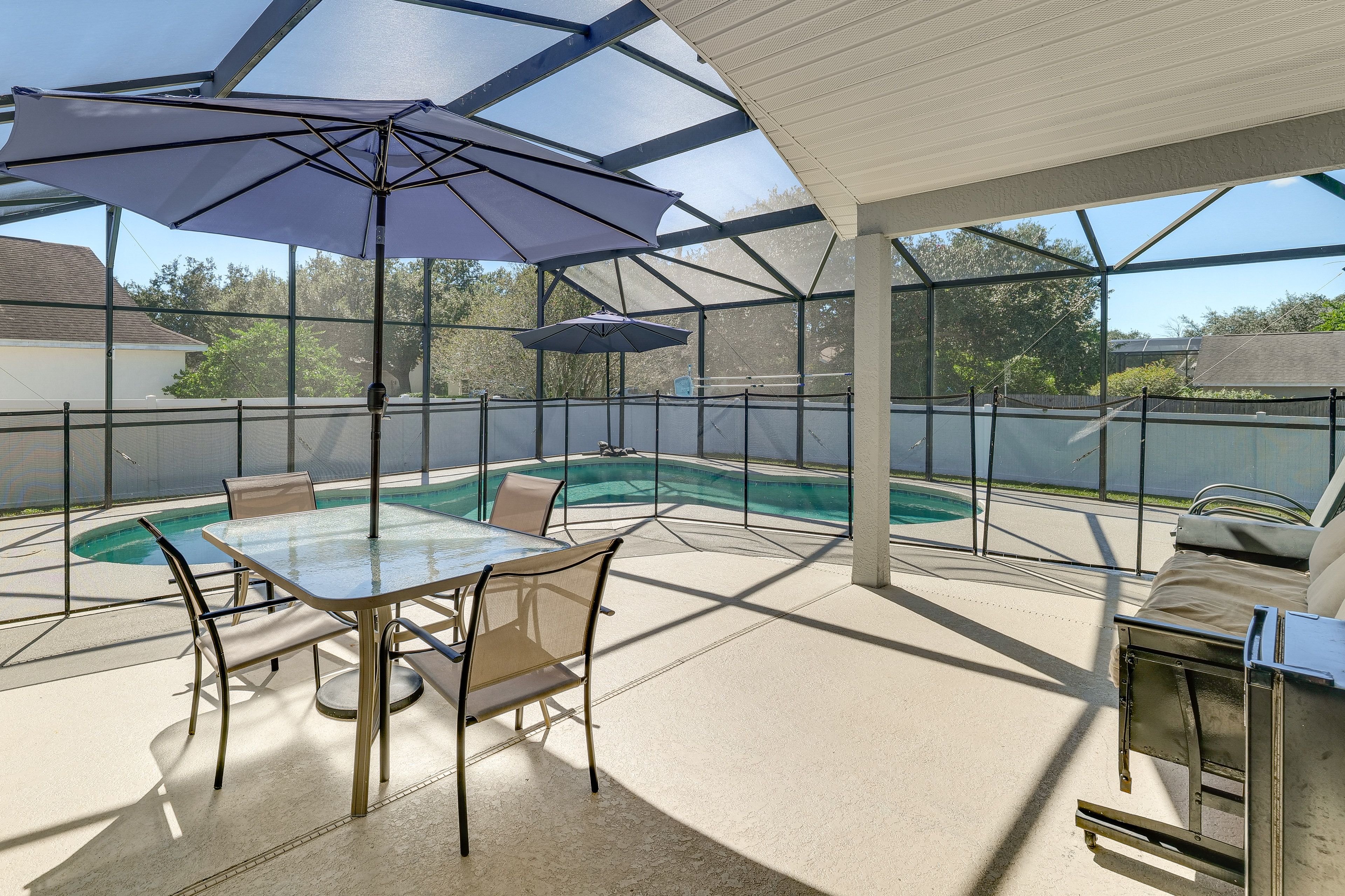Lanai | Outdoor Dining Area