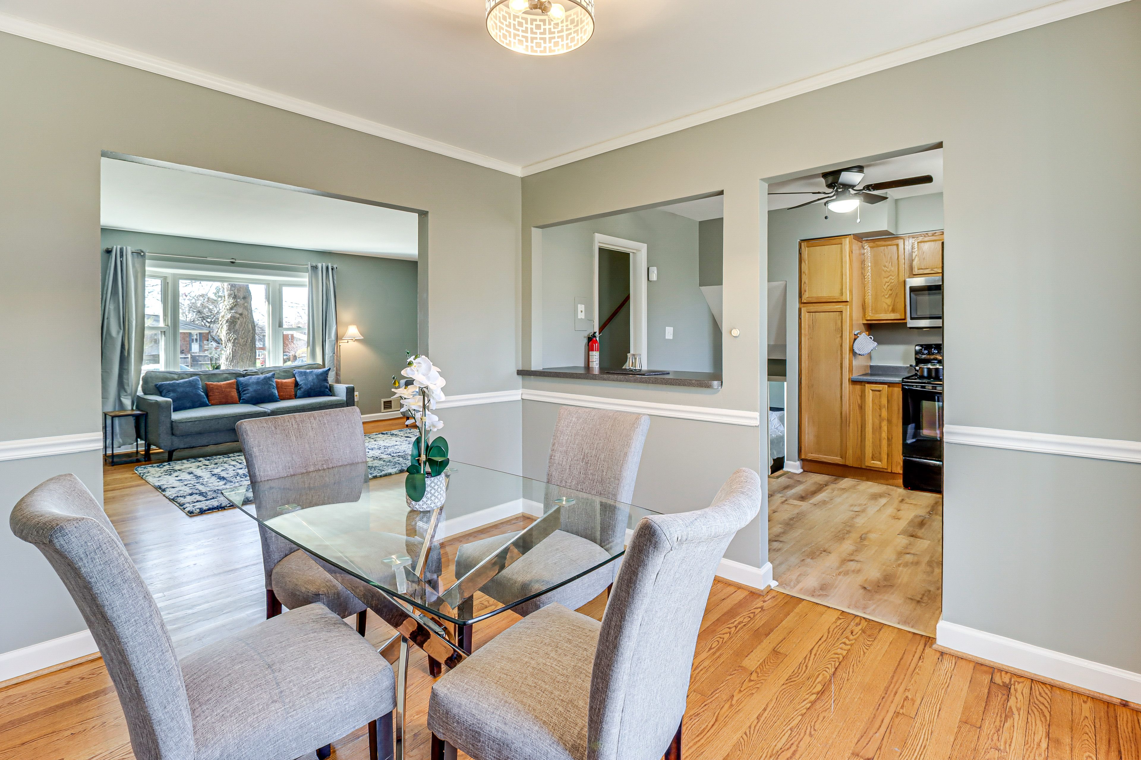 Dining Area | Main Level