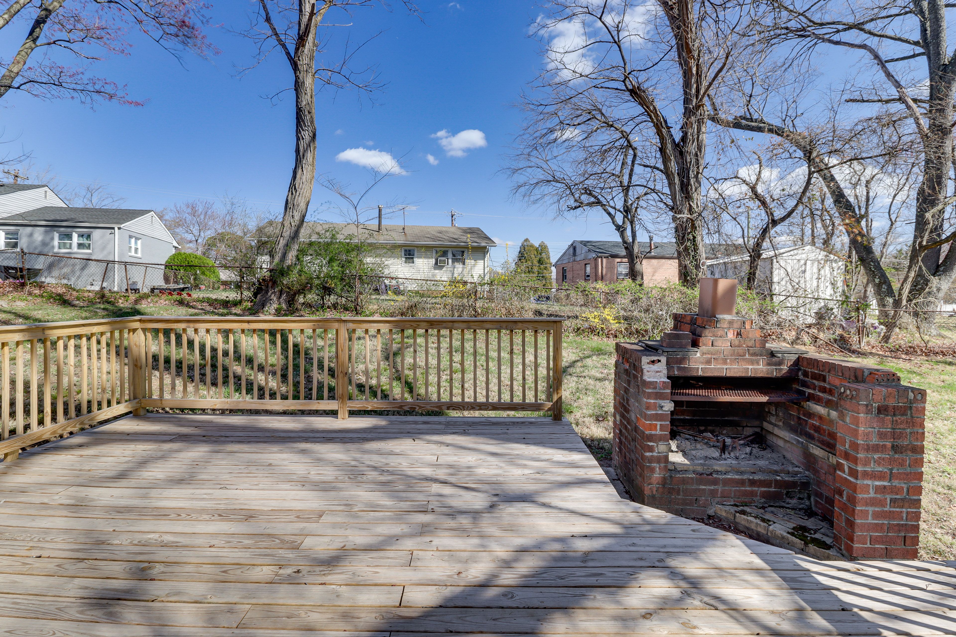Deck | Brick Oven Grill