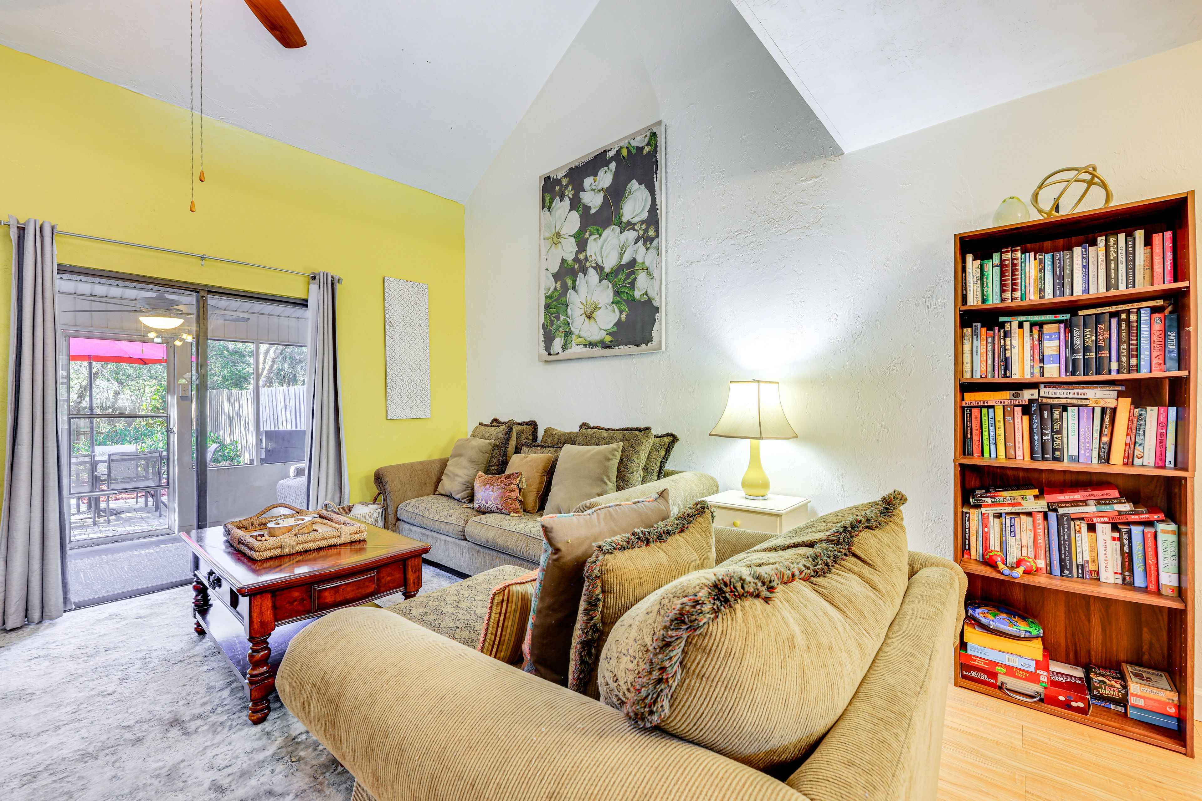 Living Room | 1st Floor | Smart TV w/ Roku | Books/Board Games