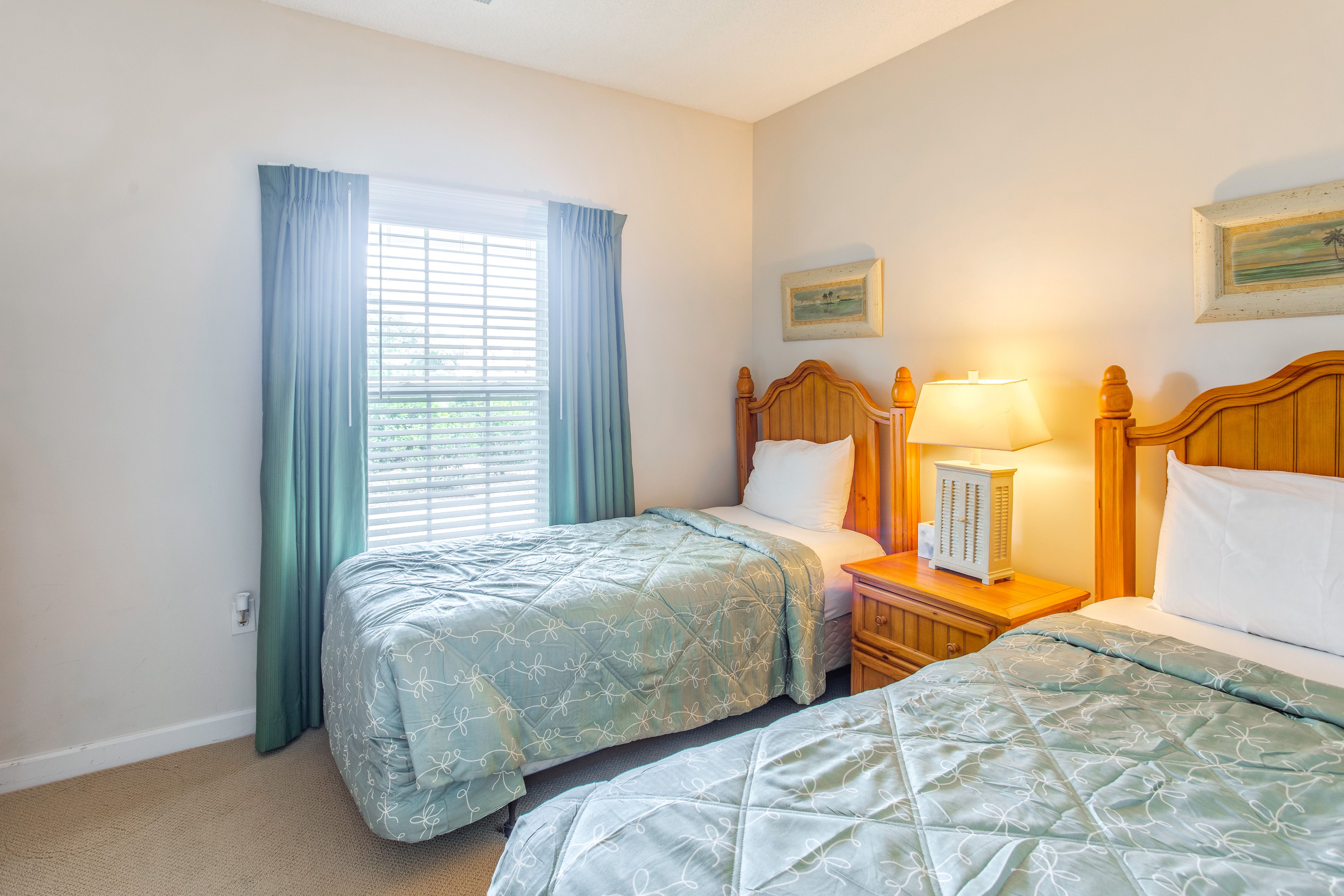 Bedroom 2 | 2 Twin Beds
