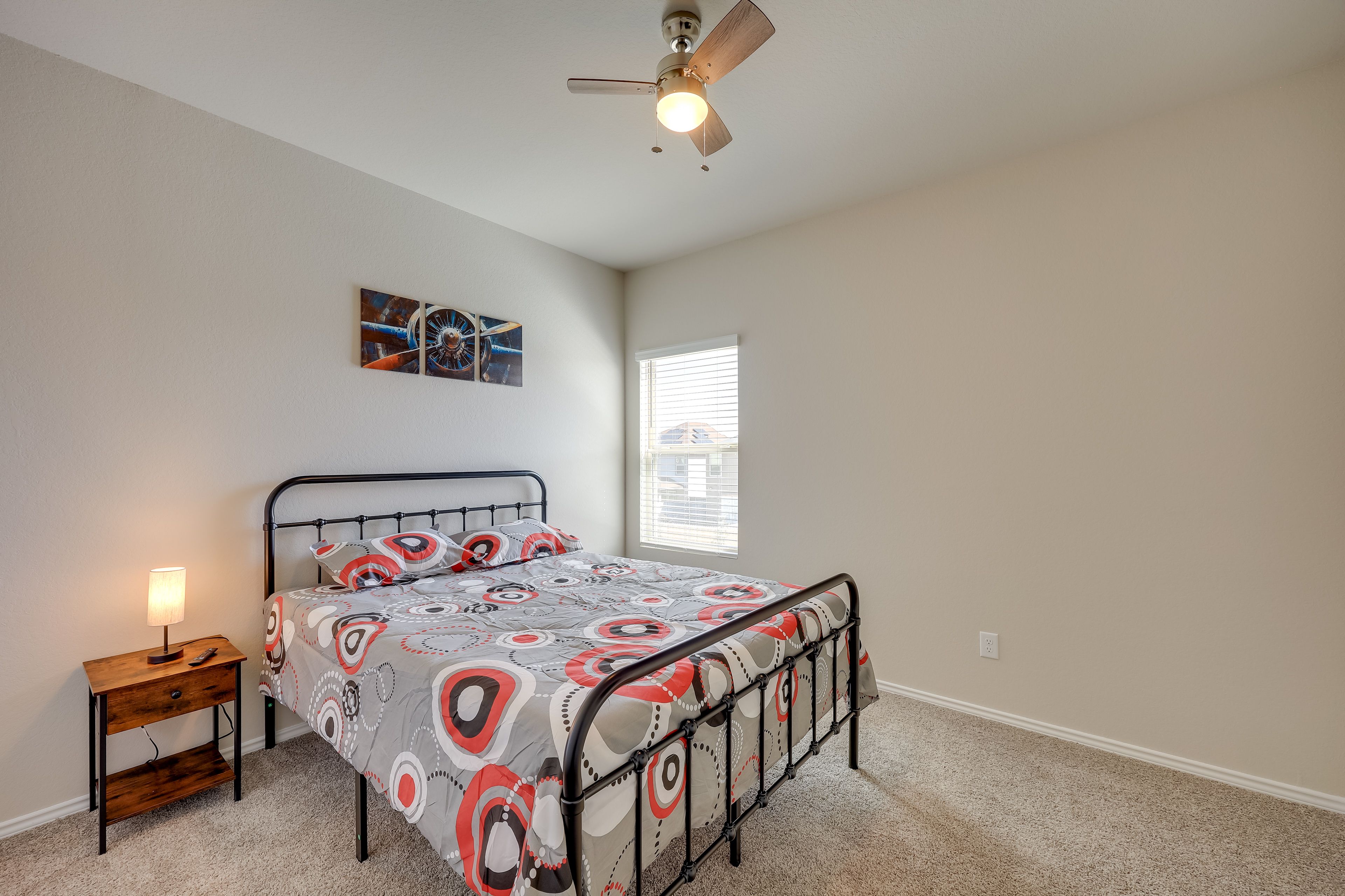Bedroom 2 | Queen Bed | 2nd Floor