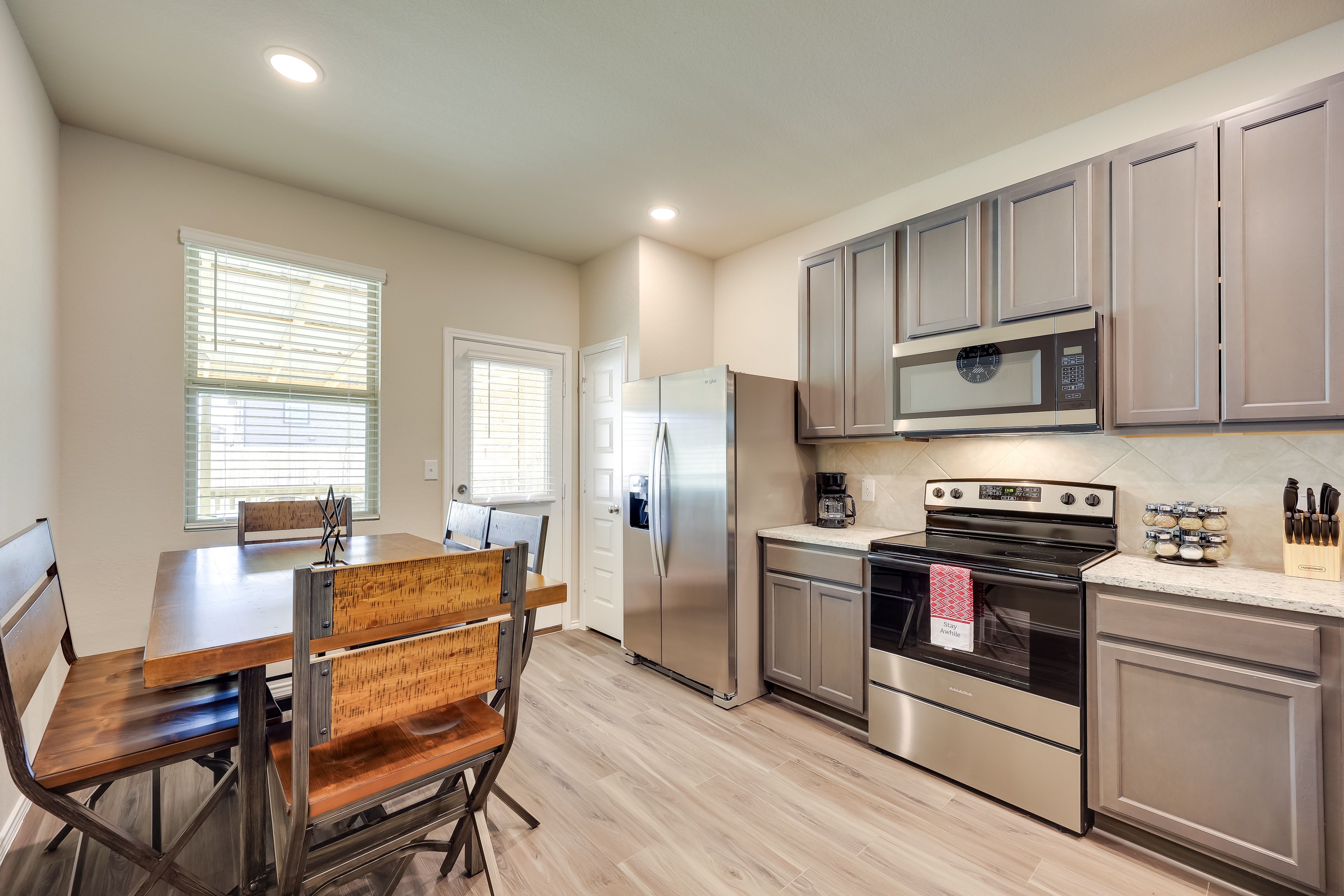 Kitchen | Cooking Basics | Dishwasher | 1st Floor