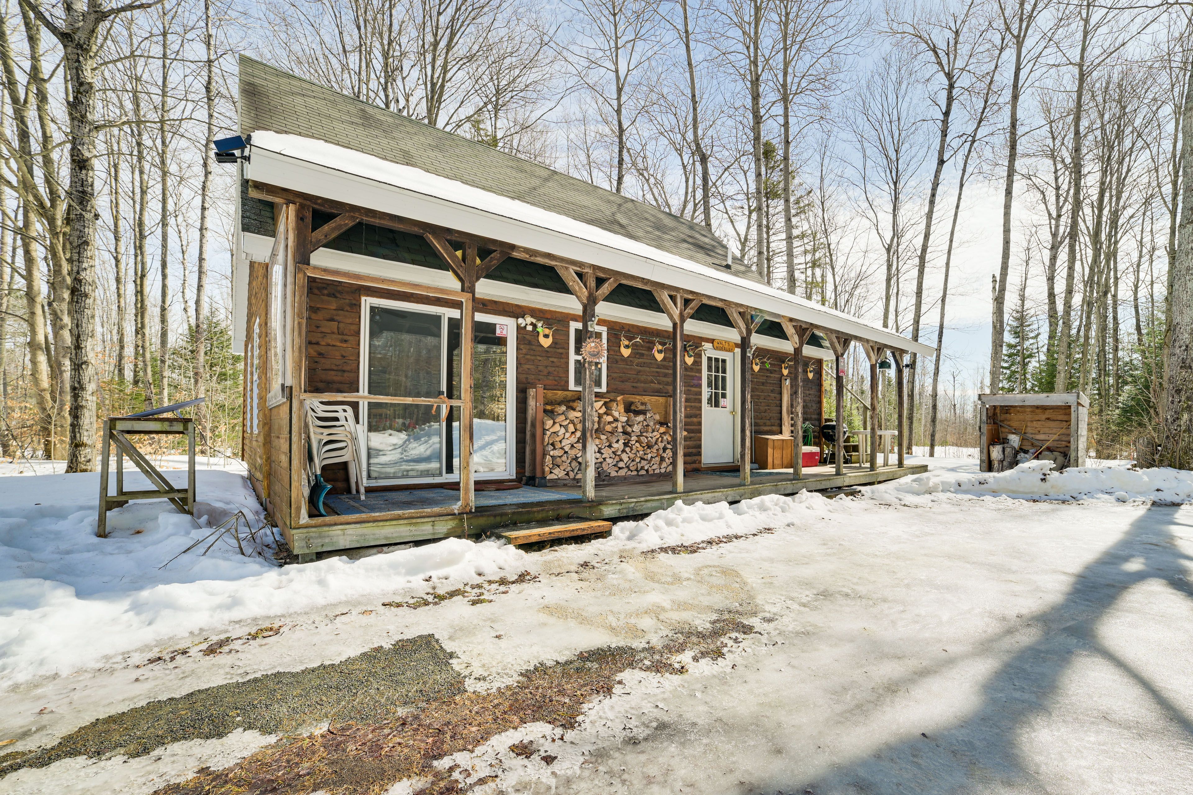 Goetzville Vacation Rental | 2BR | 1BA | 1,400 Sq Ft | 3 Steps to Enter