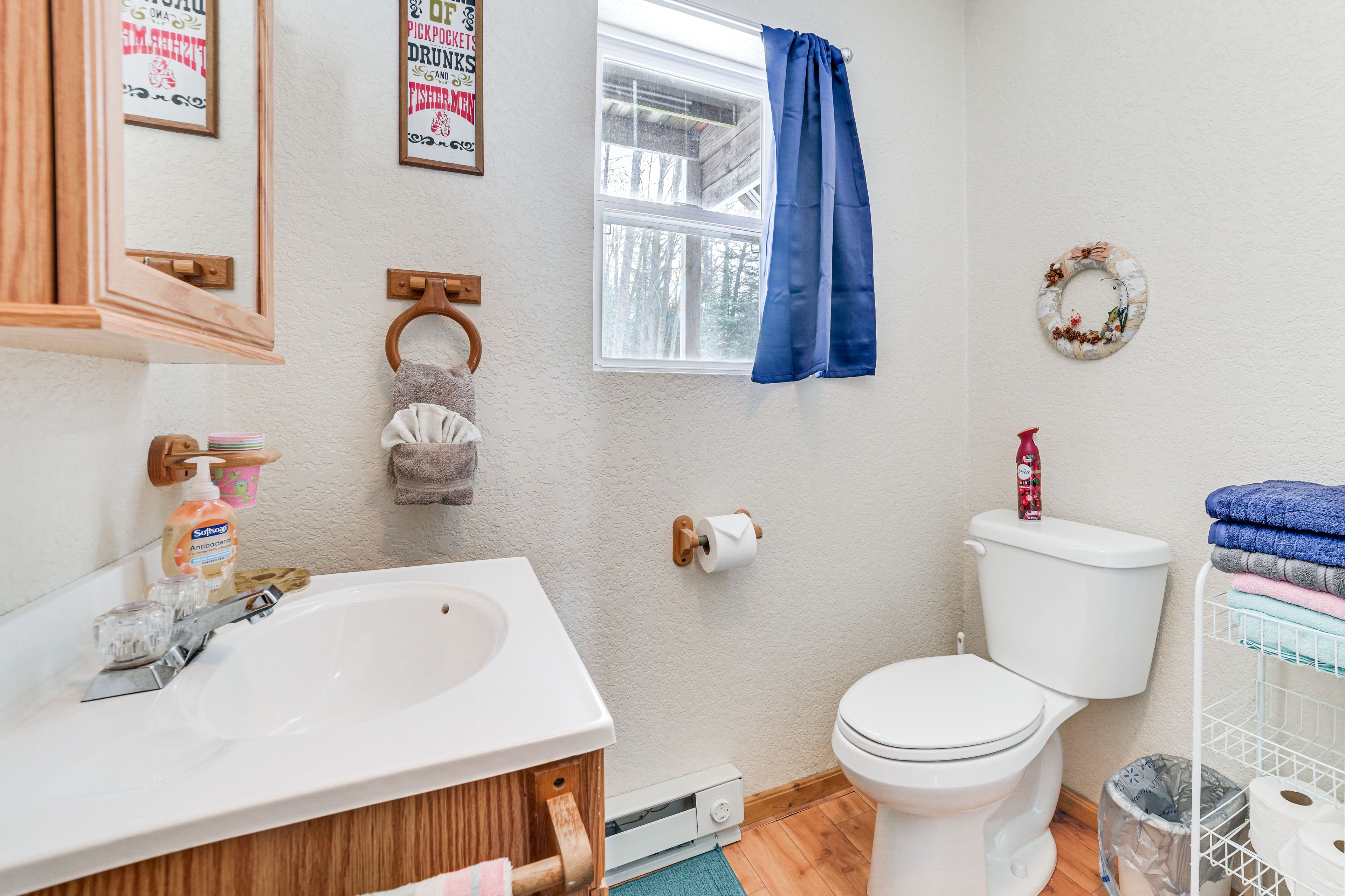 Full Bathroom | 1st Floor