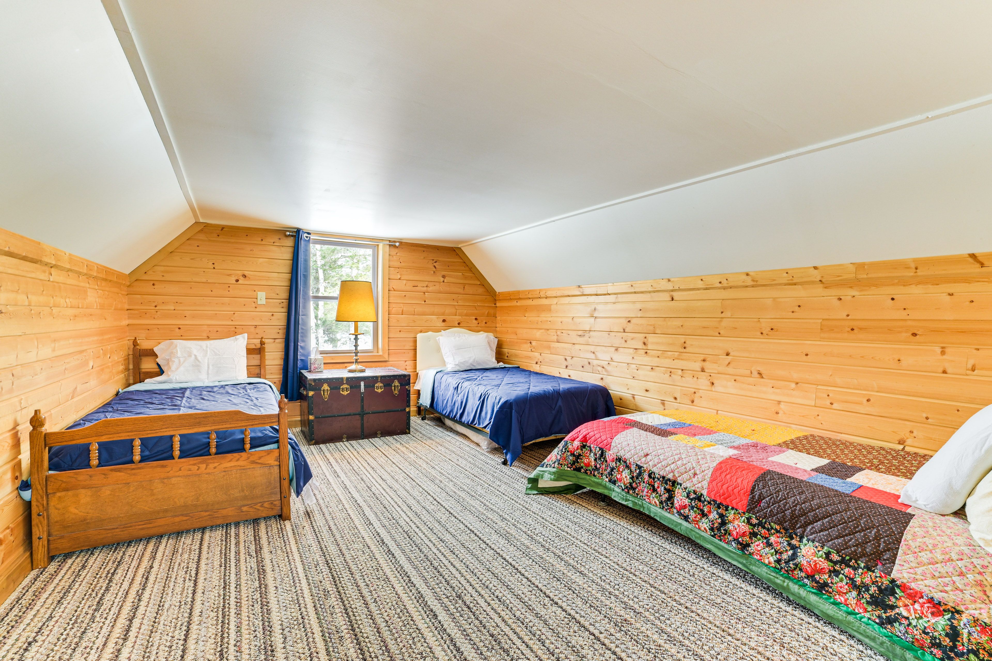 Bedroom 2 | 5 Twin Beds | 2nd Floor