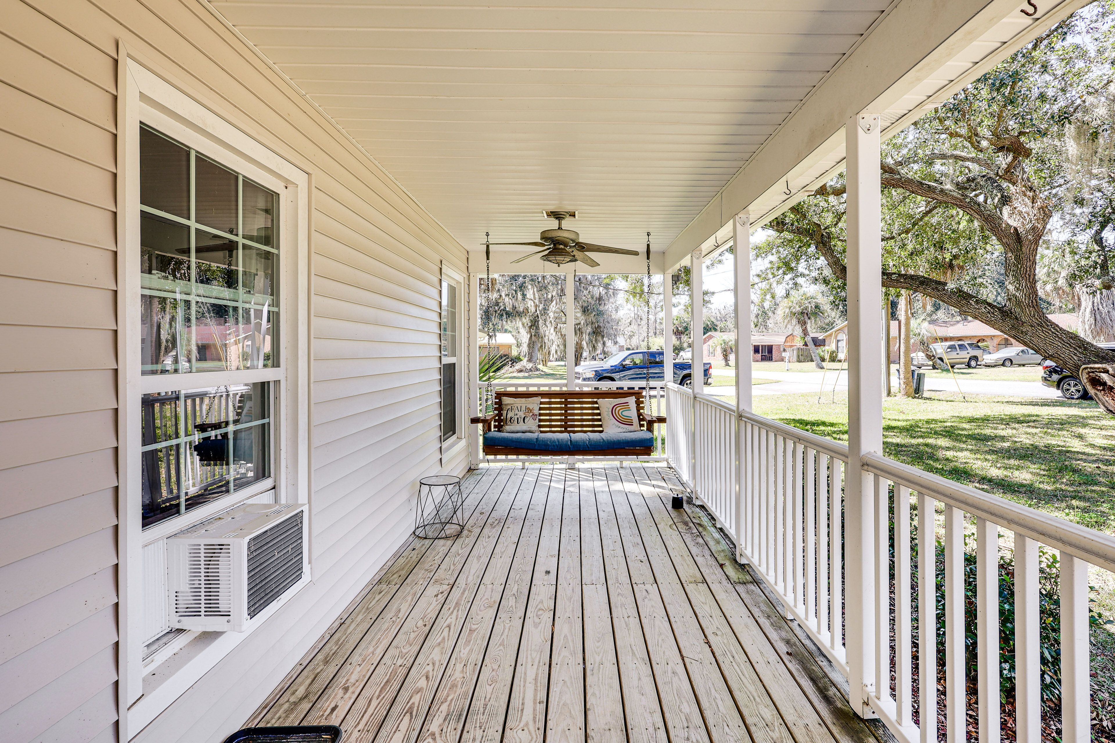 Front Deck | Private Entrance