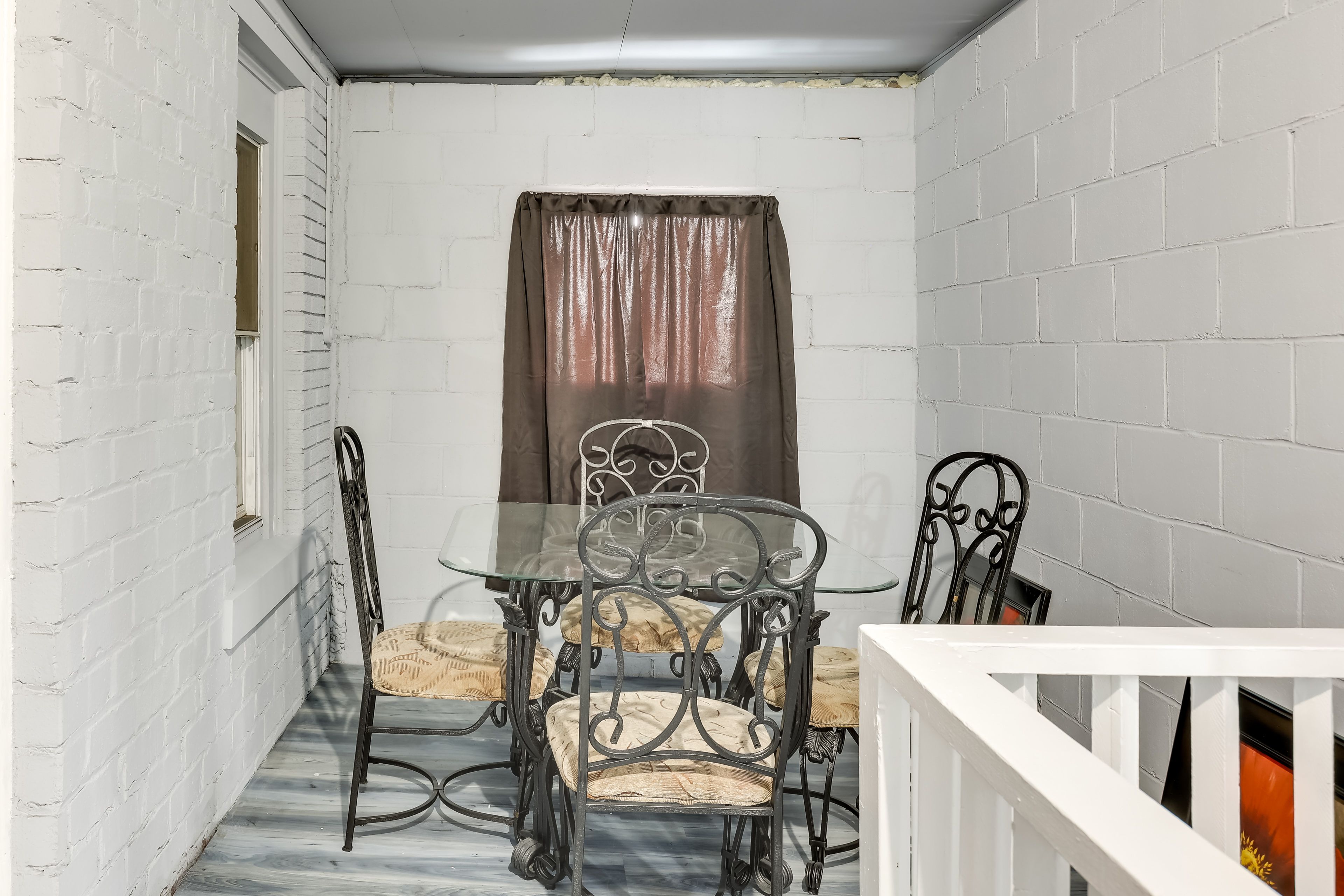 Additional Dining Area