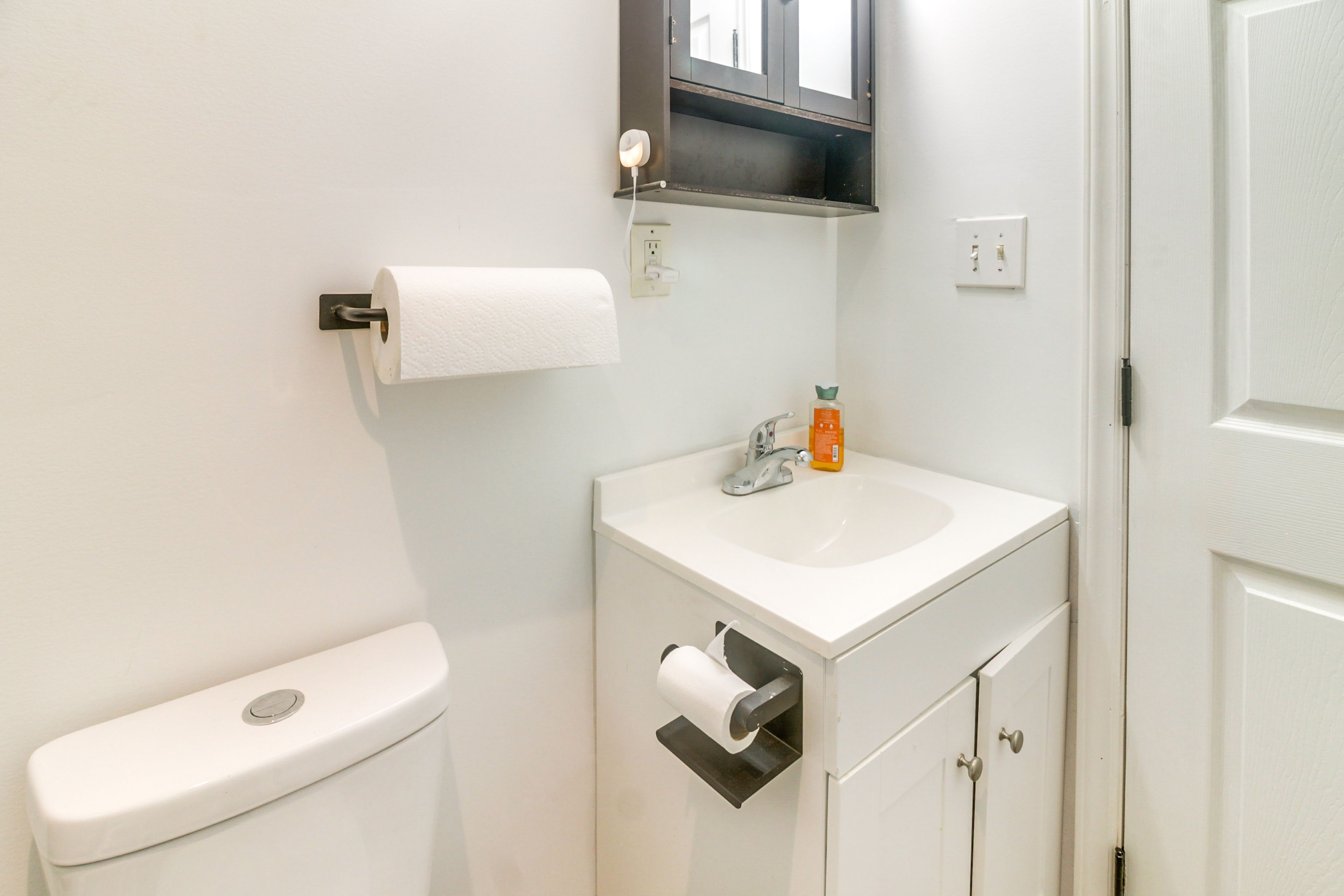 En-Suite Bathroom | Towels Provided