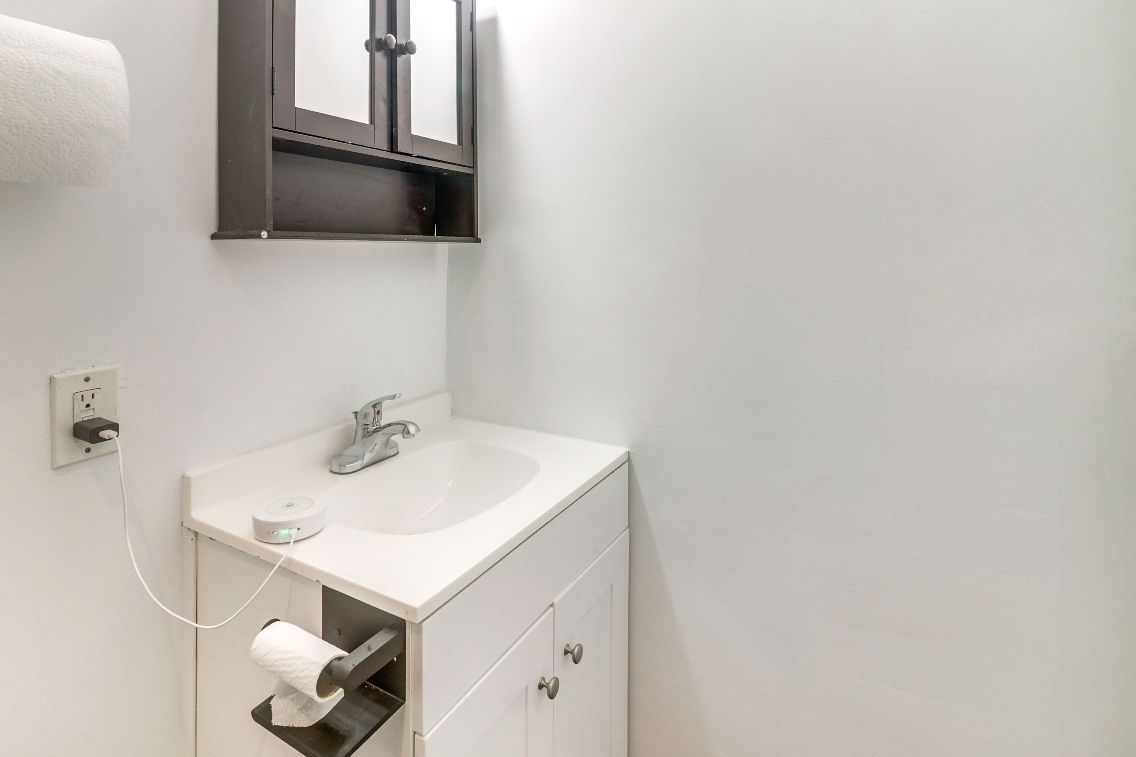 Full Bathroom | Complimentary Toiletries | Hair Dryer