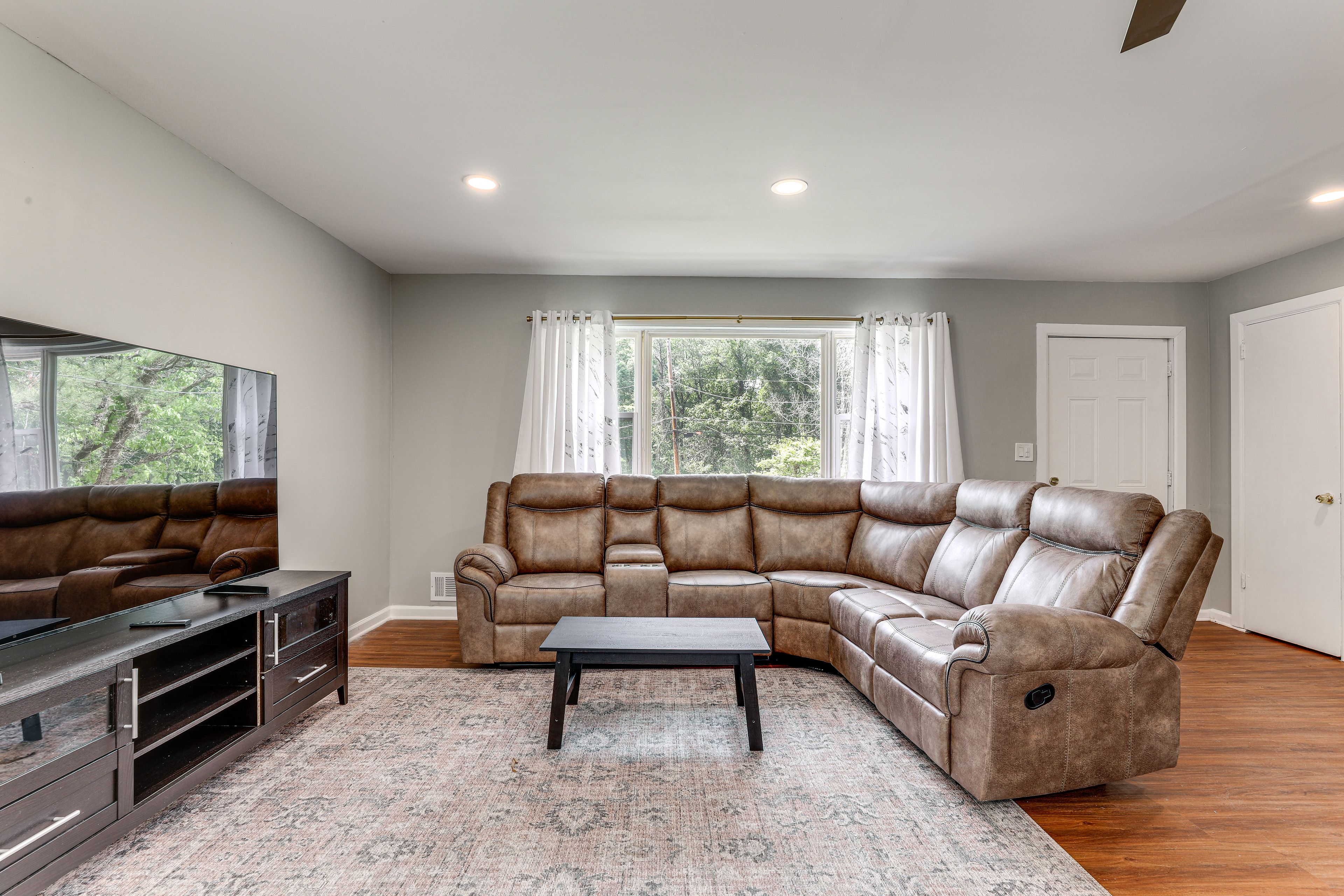Living Room | Main Level | Flat-Screen TV | Central Heating & A/C | Free WiFi