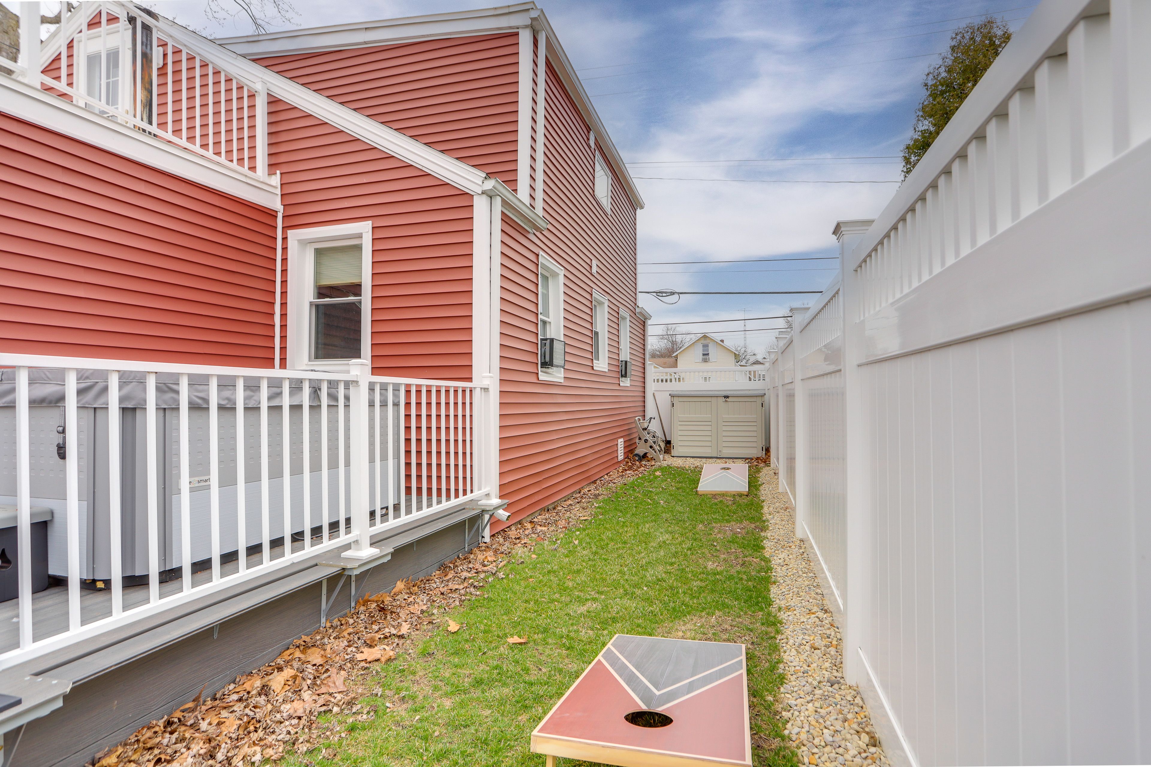 Private Yard | Cornhole