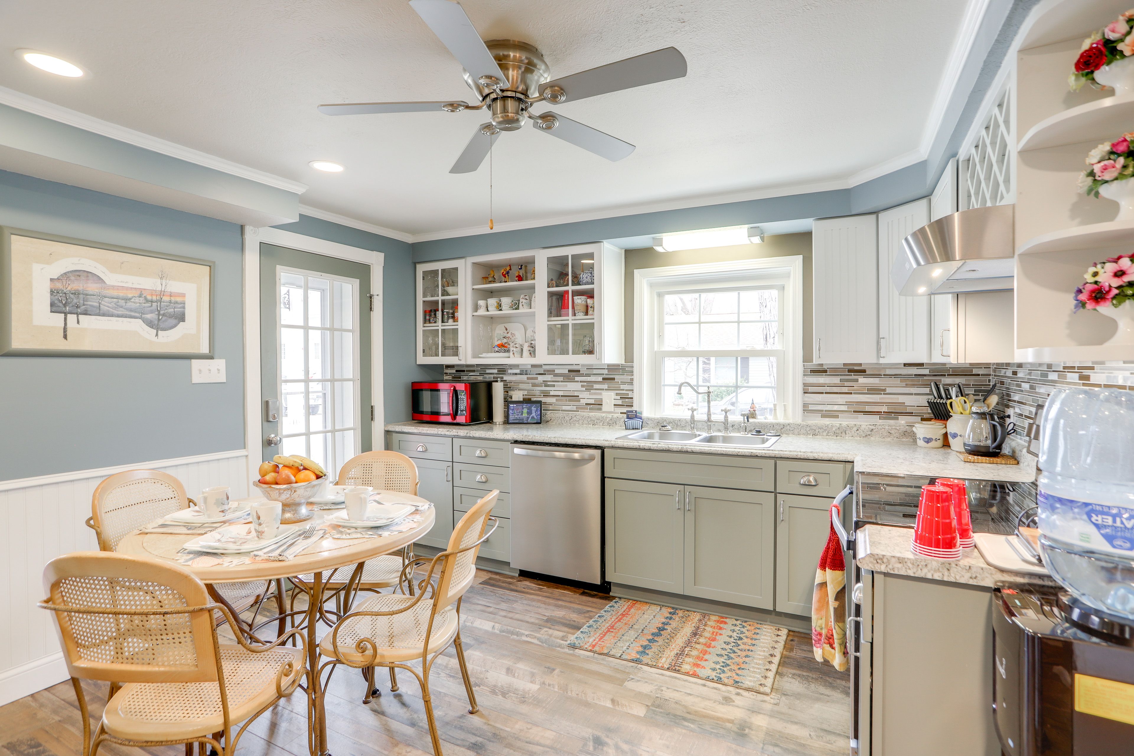 Dining Area/Kitchen | 1st Floor | Cooking Basics | Dishwasher