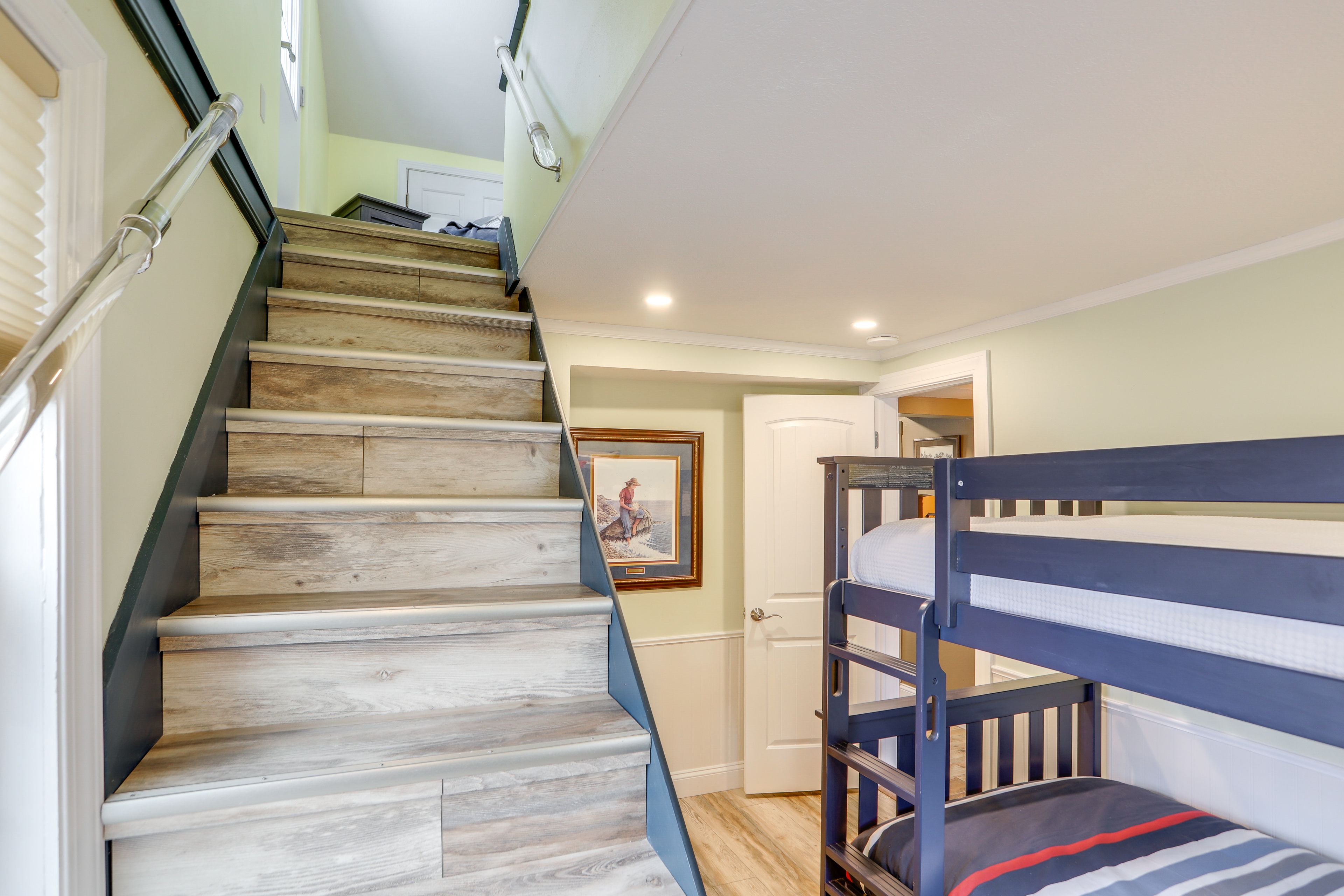 Stairs to 2nd Floor