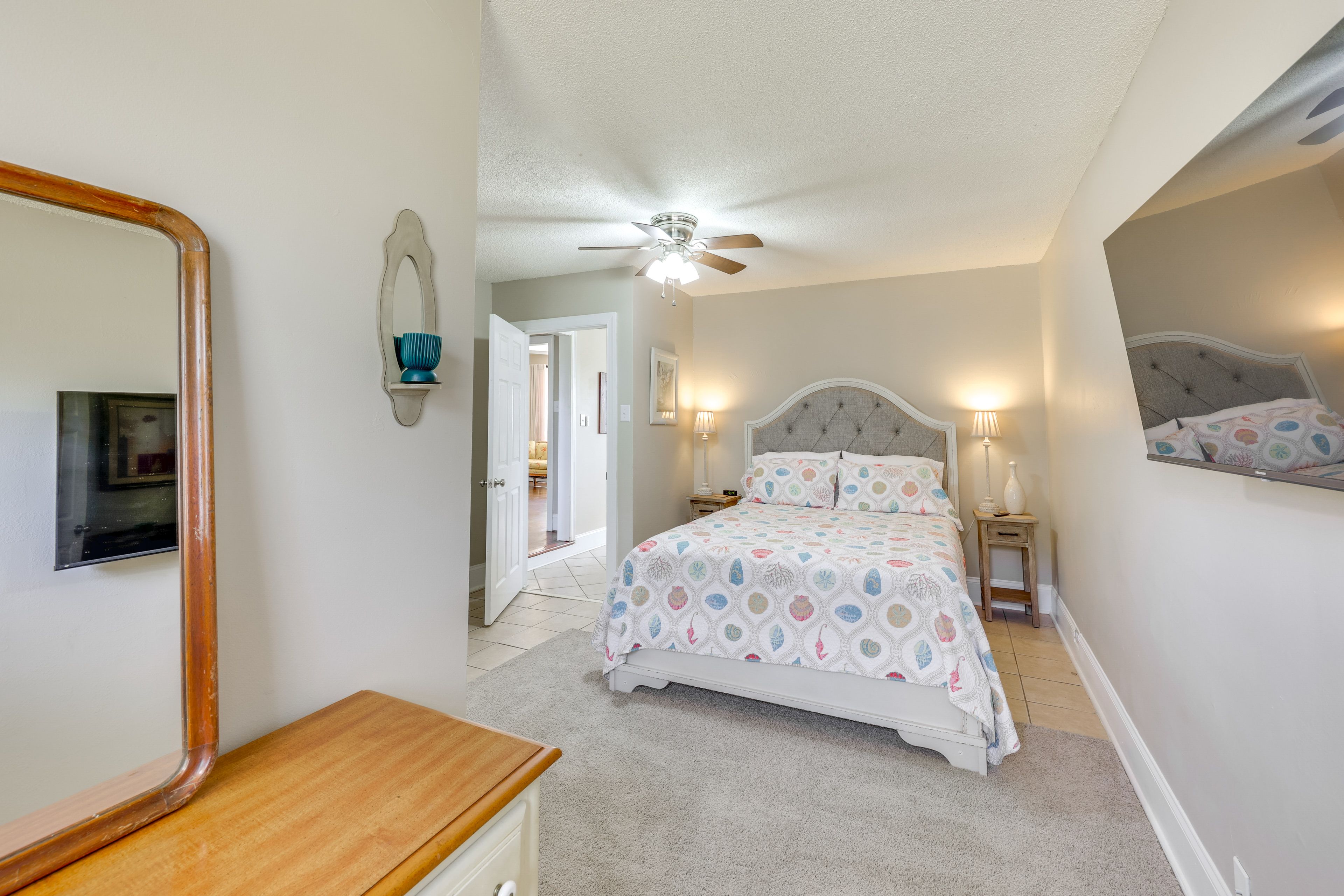 Bedroom 1 | Queen Bed | Linens Provided