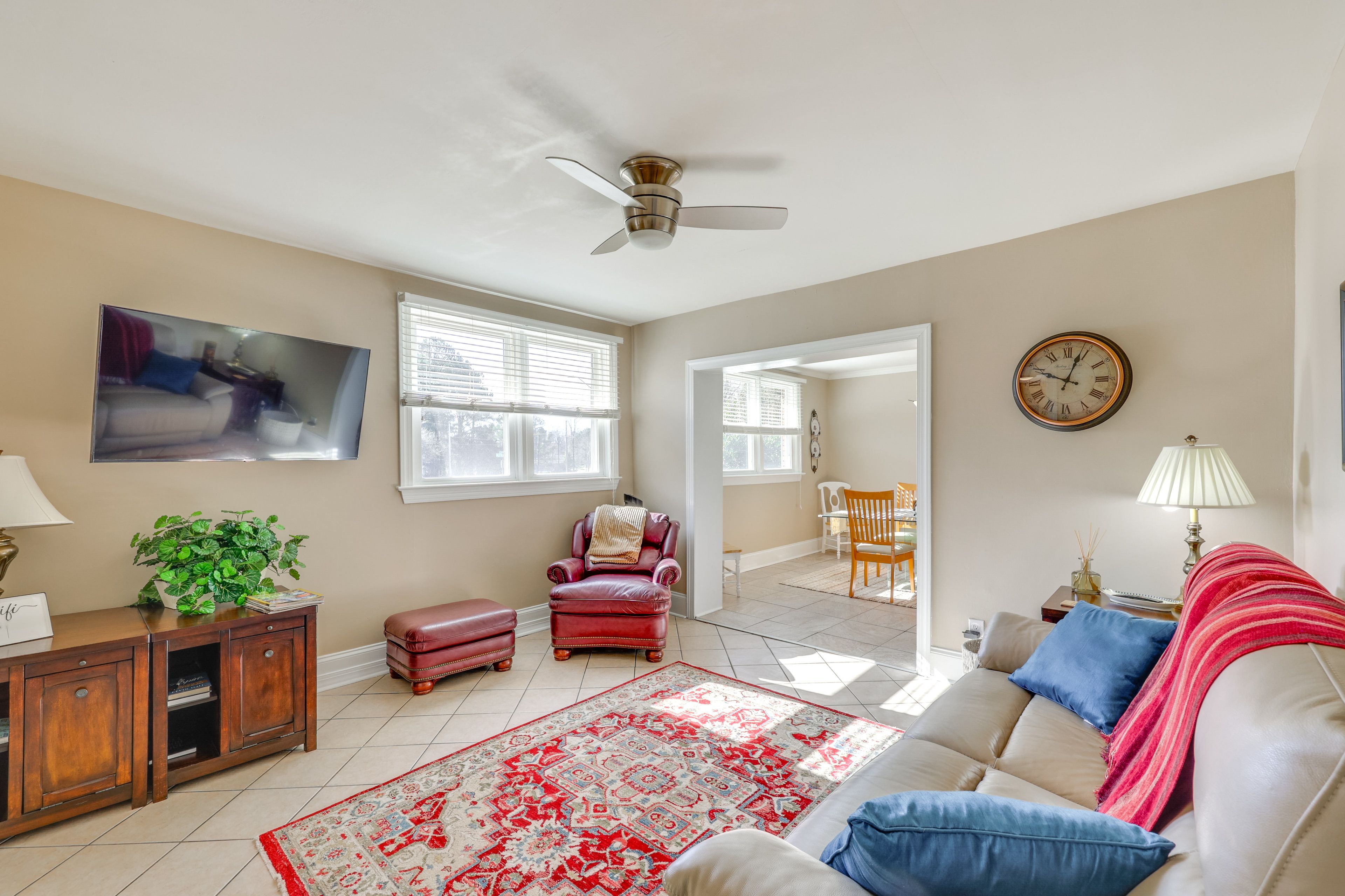 Living Room | Smart TV