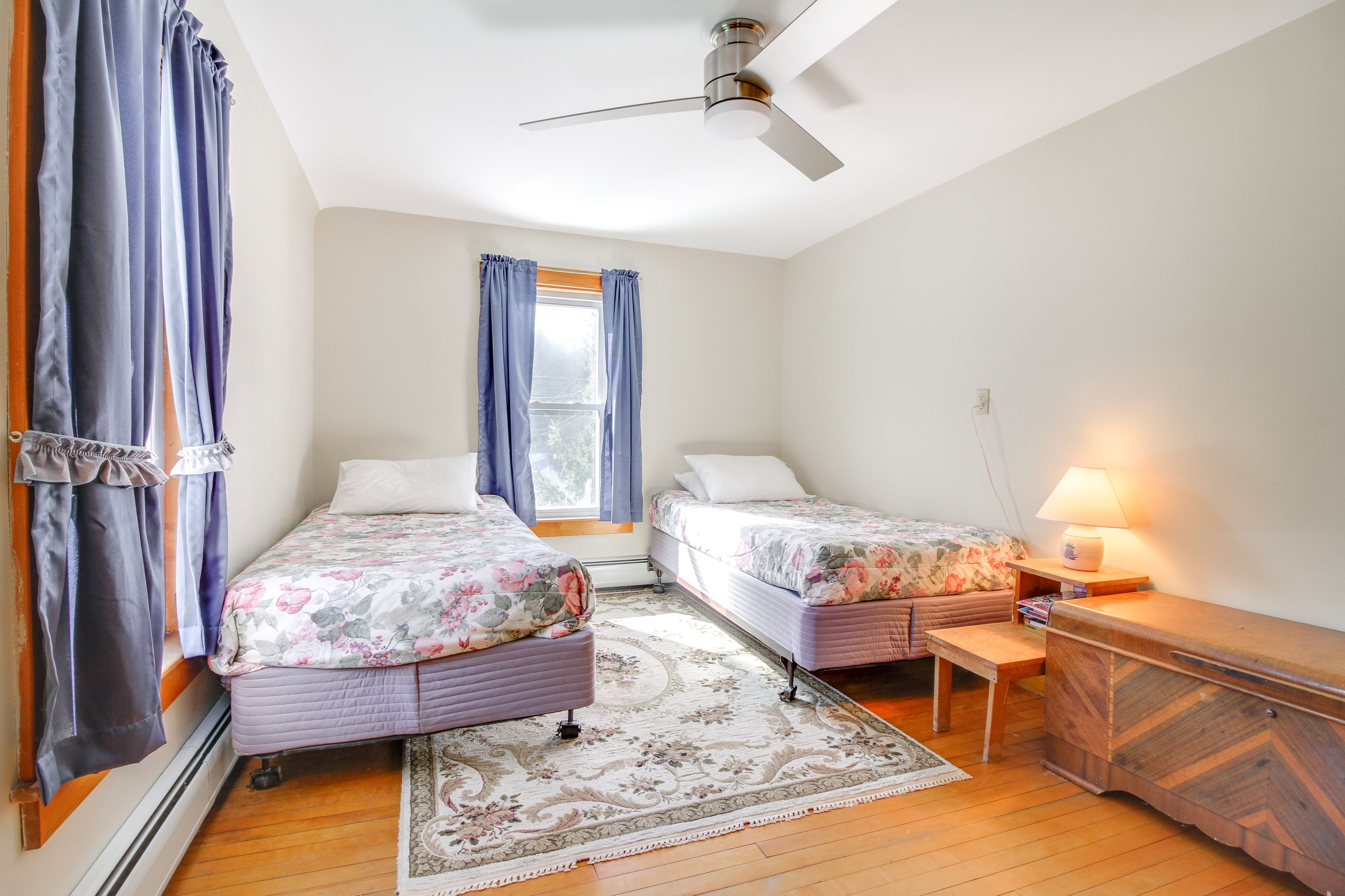 Bedroom 3 | 2nd Floor | 2 Twin Beds