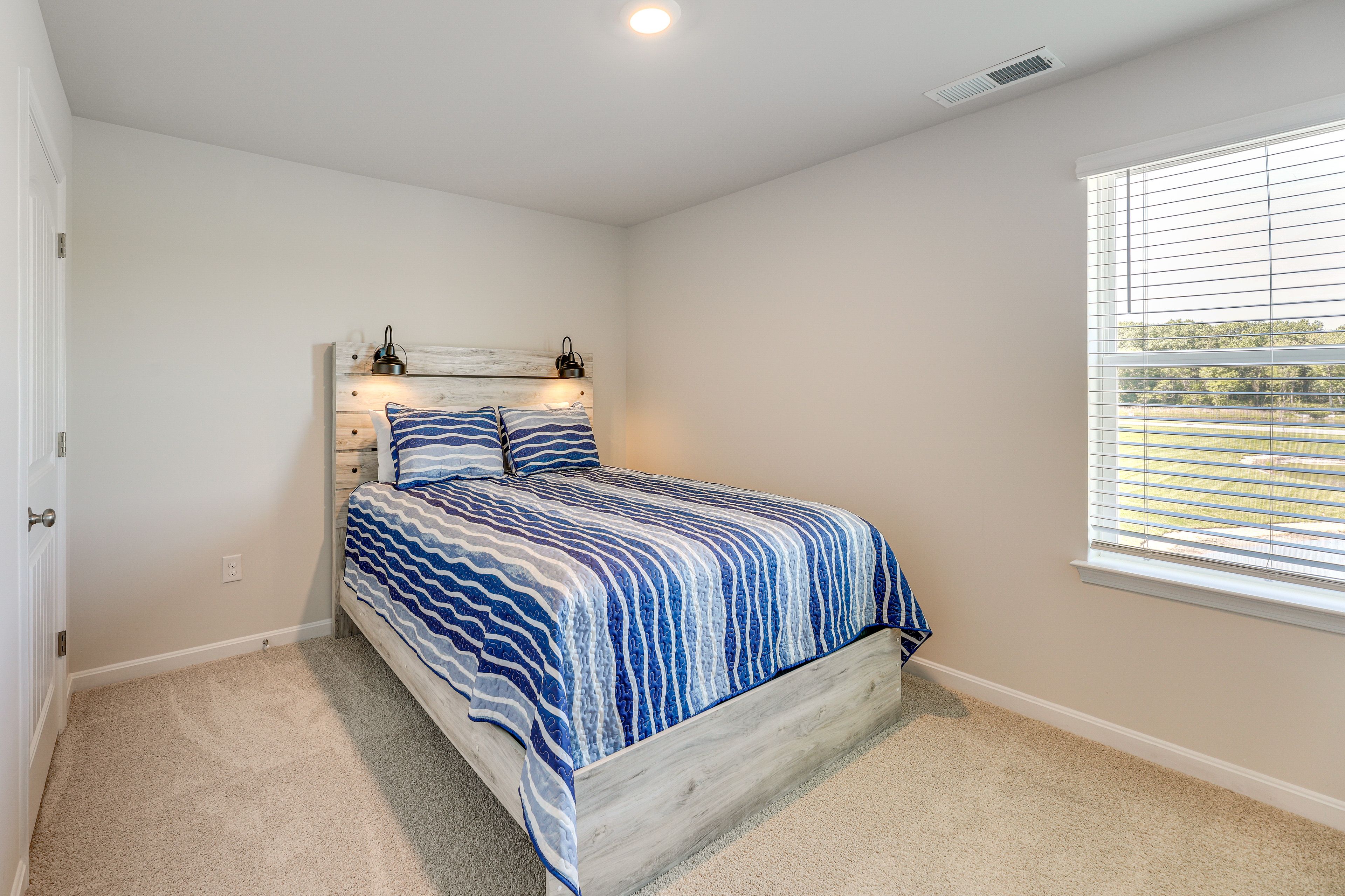 Bedroom 4 | Queen Bed | 2nd Floor