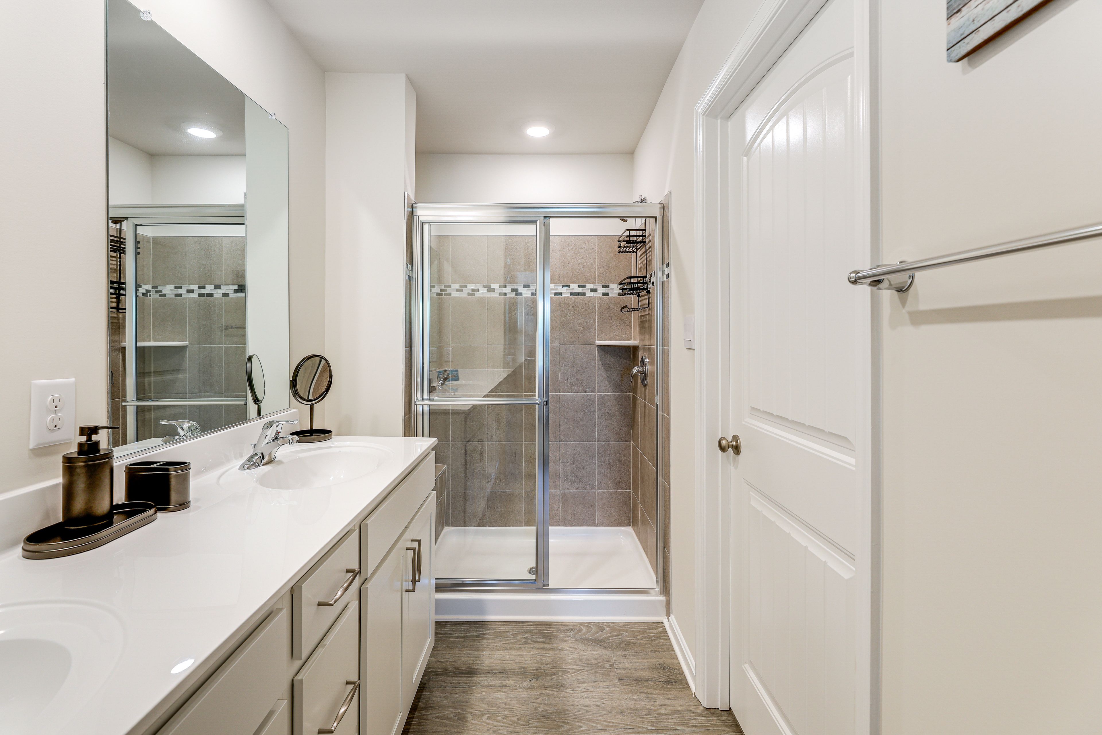 Bathroom | 2nd Floor