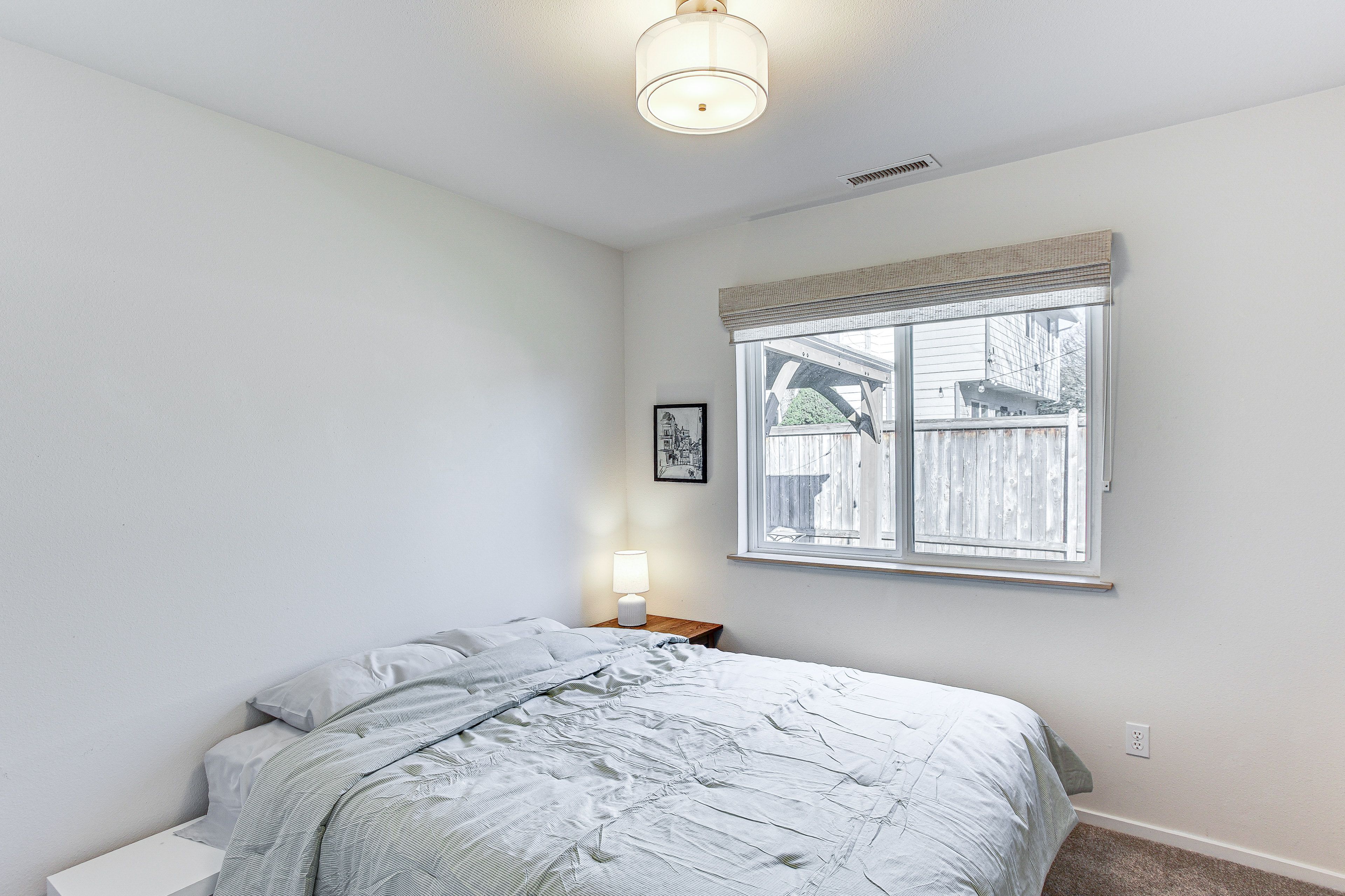 Bedroom 2 | Queen Bed