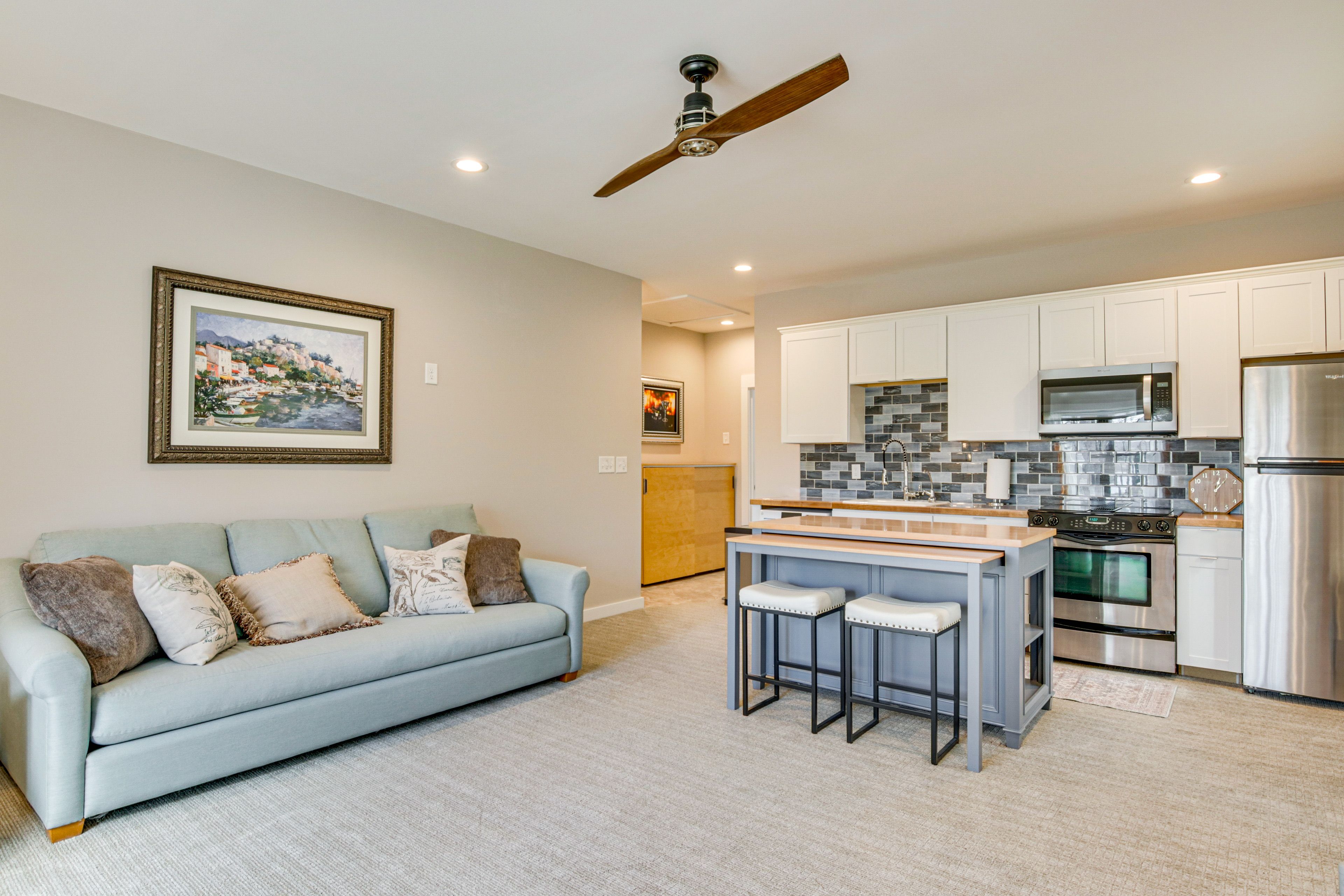 Clover Vacation Rental | 1BR | 1BA | Step-Free Access | 695 Sq Ft