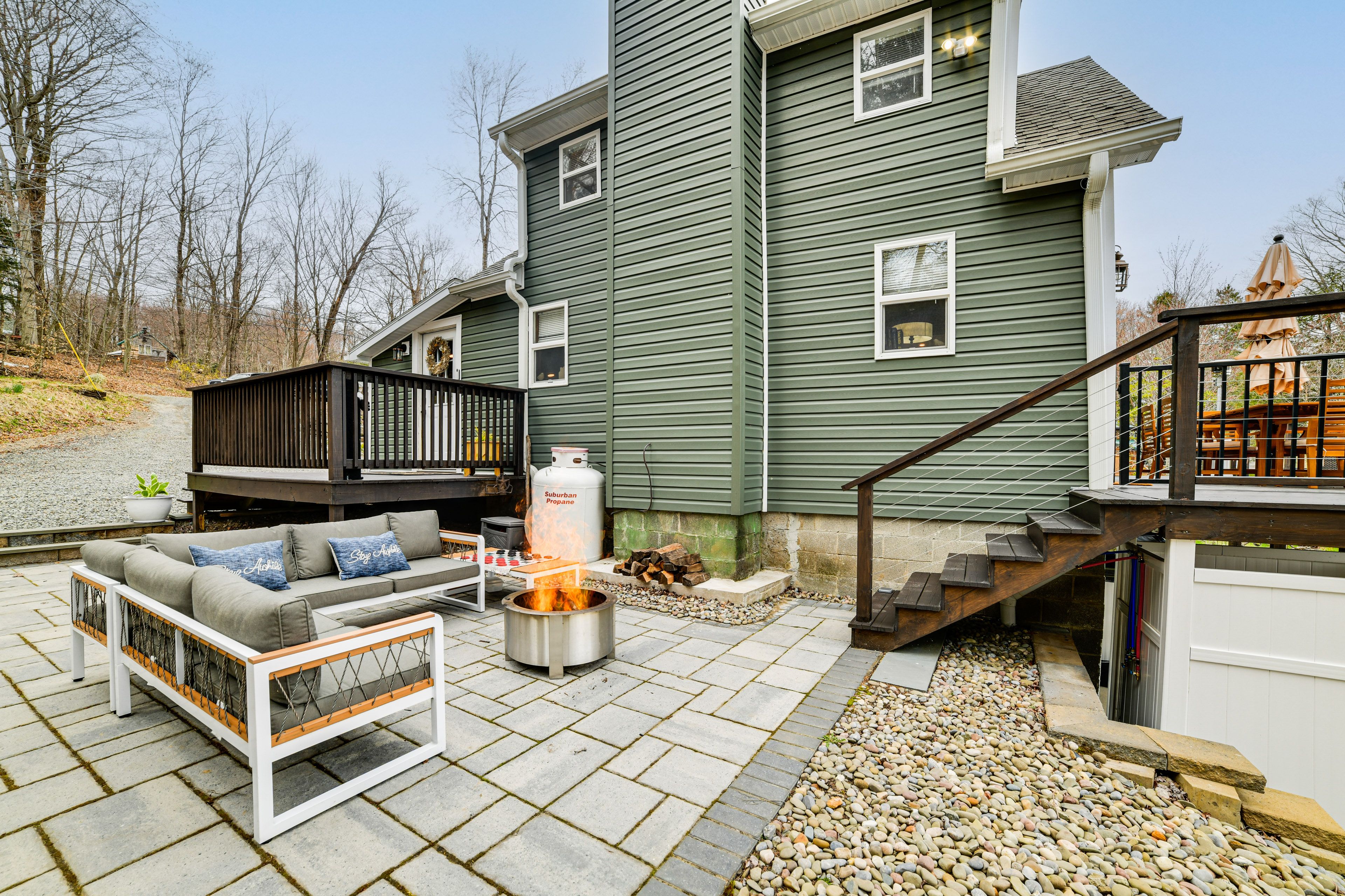 Patio | Wood-Burning Fire Pit