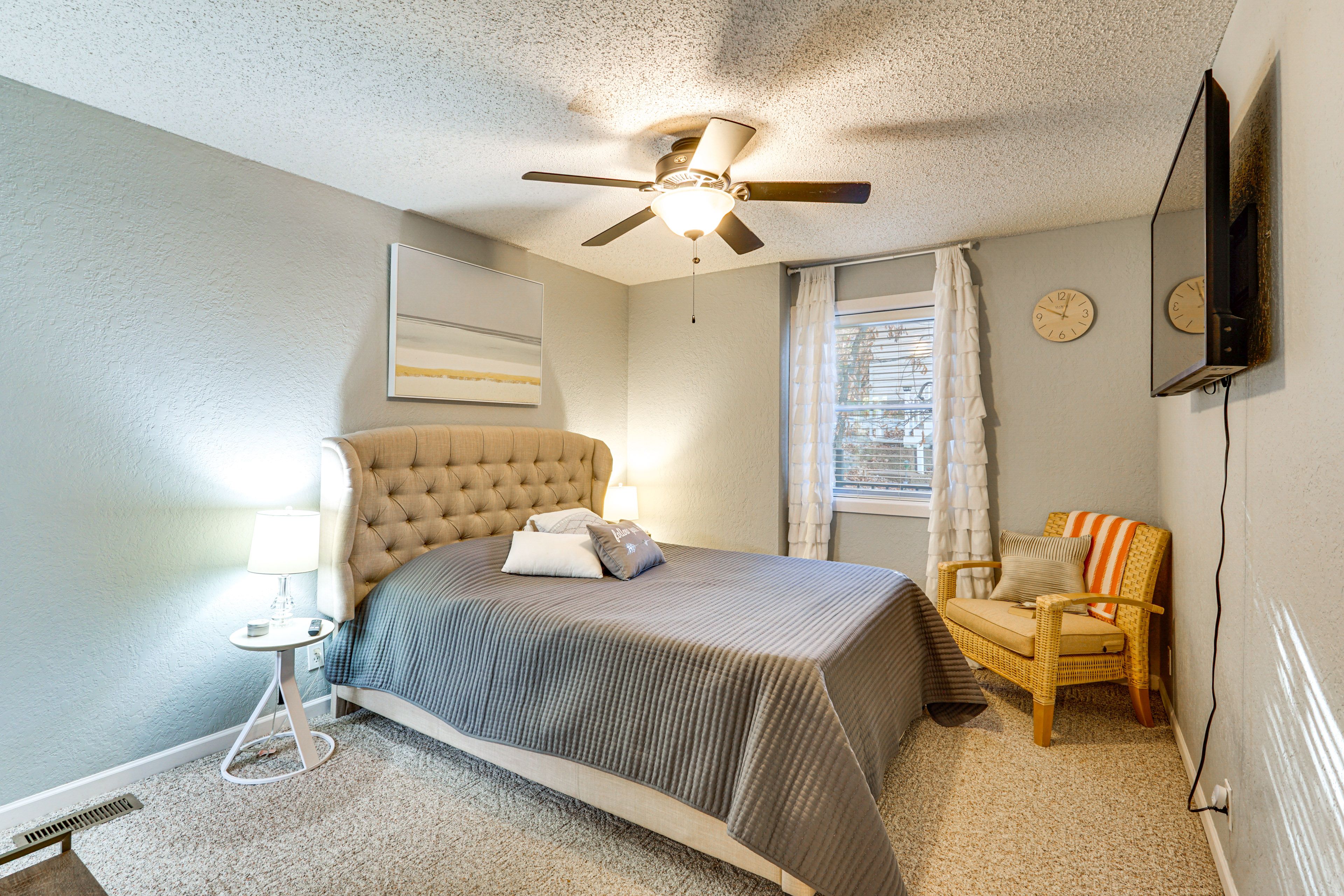 Bedroom Suite 3 | Queen Bed | 1st Floor