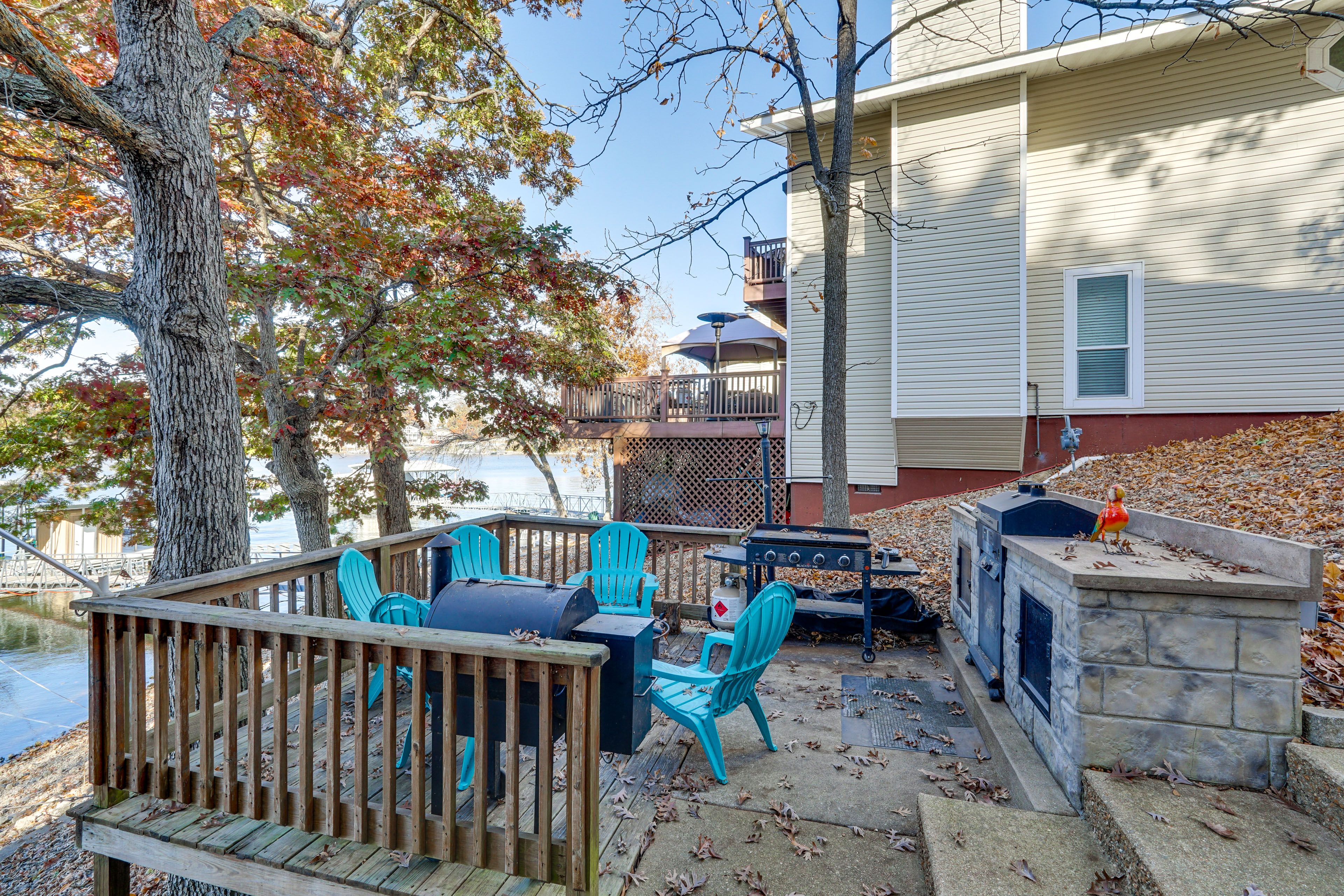 Grilling Deck | Blackstone Grill | Traeger Grill | Natural Gas Grill