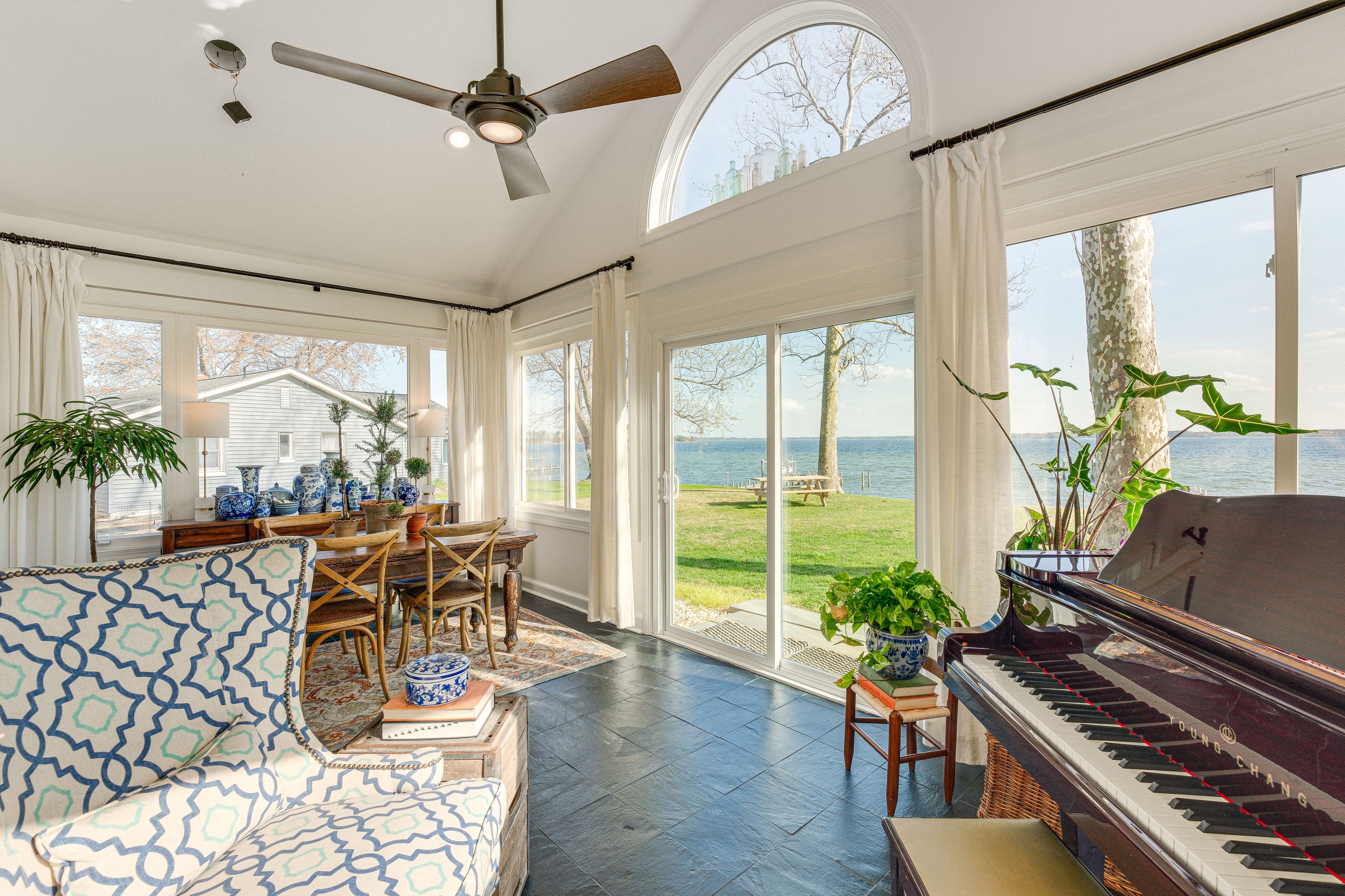 Sunroom | Dining Table | Piano