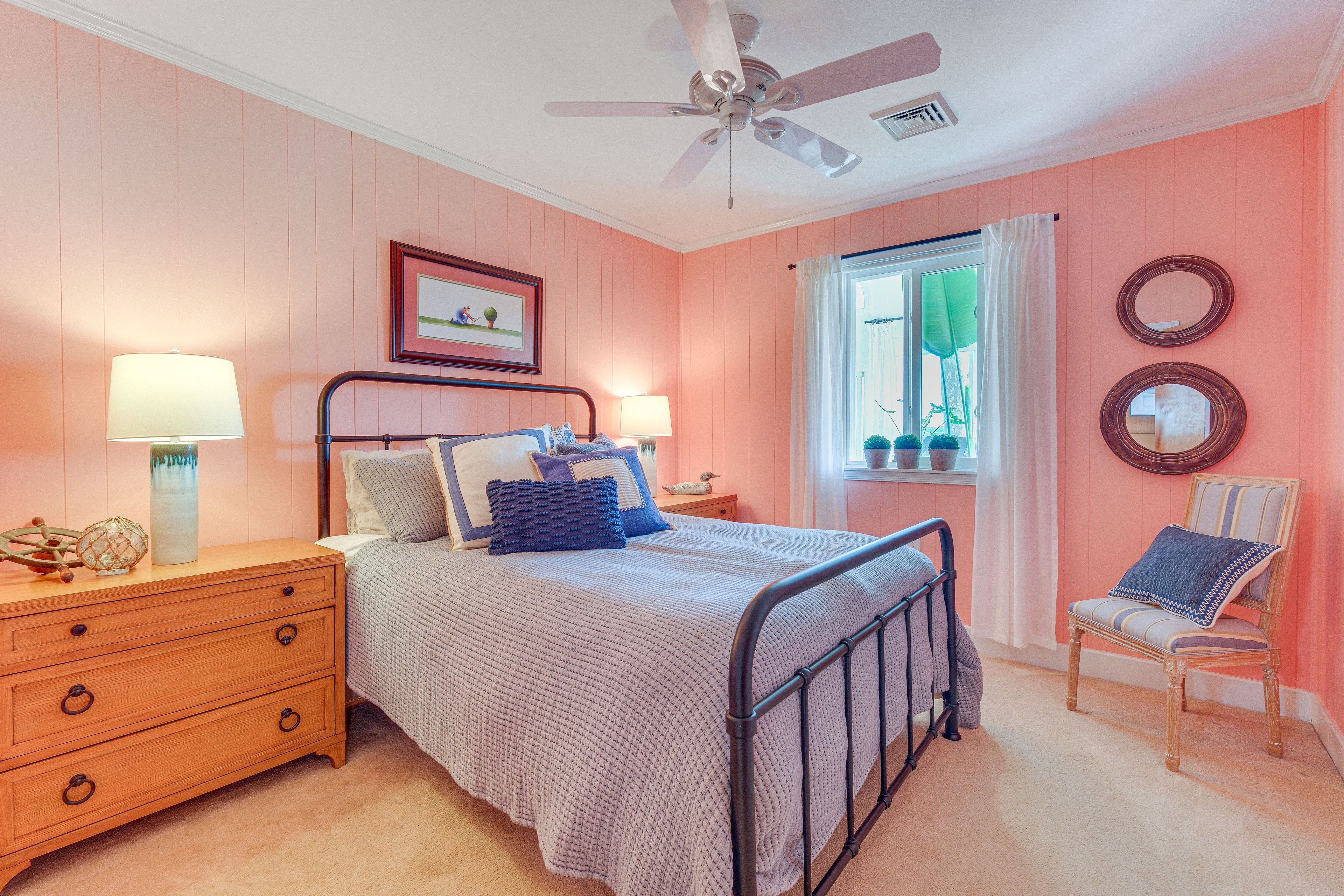Bedroom 2 | Queen Bed | Linens Provided