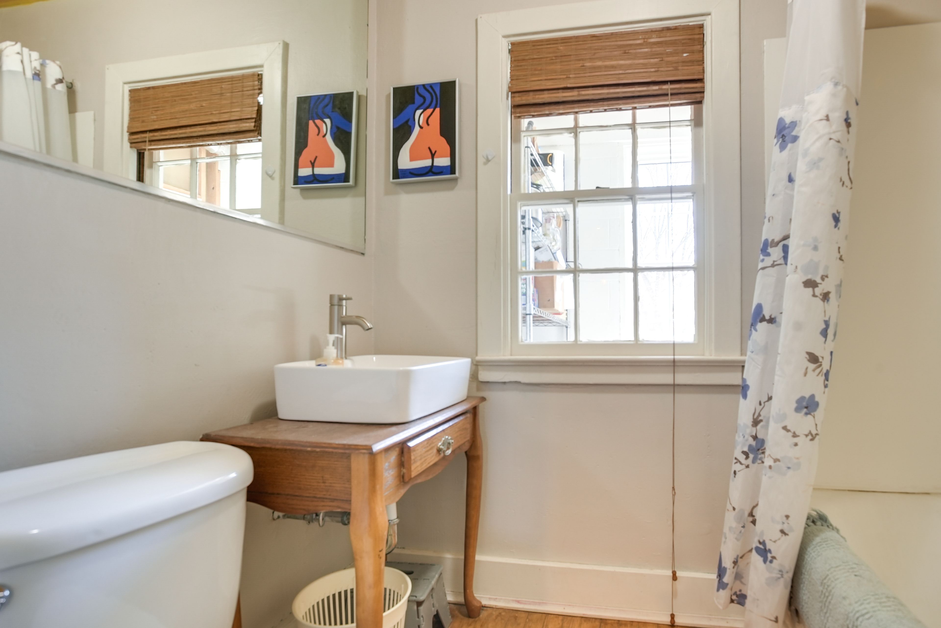 Full Bathroom | 1st Floor
