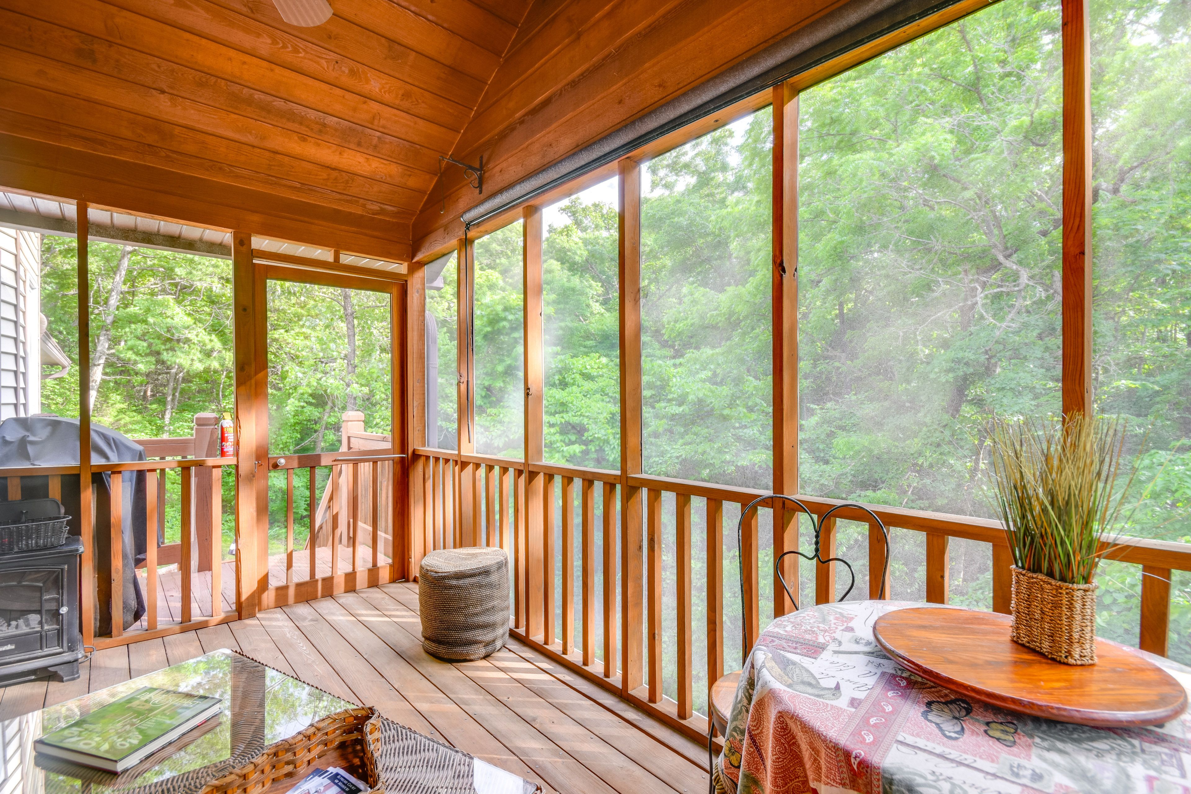 Jefferson City Vacation Rental | 3BR | 3.5BA | 2,485 Sq Ft | 3 Steps to Enter