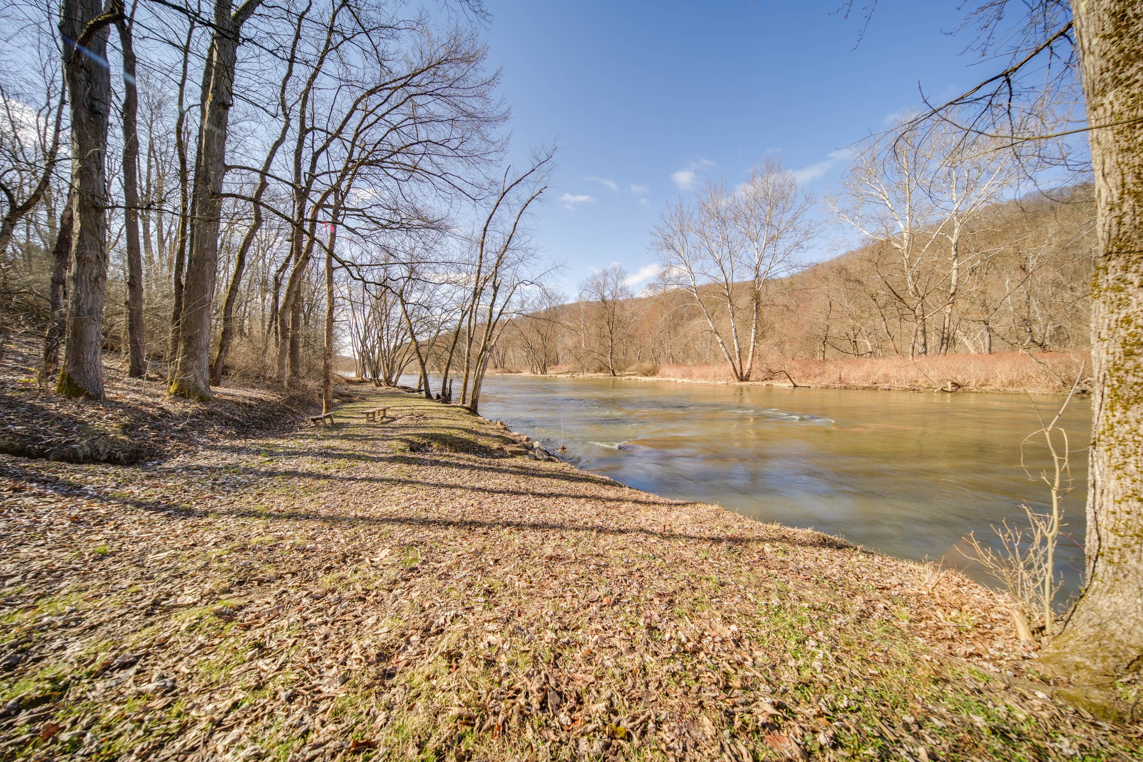 Riverfront Area | Fire Pit