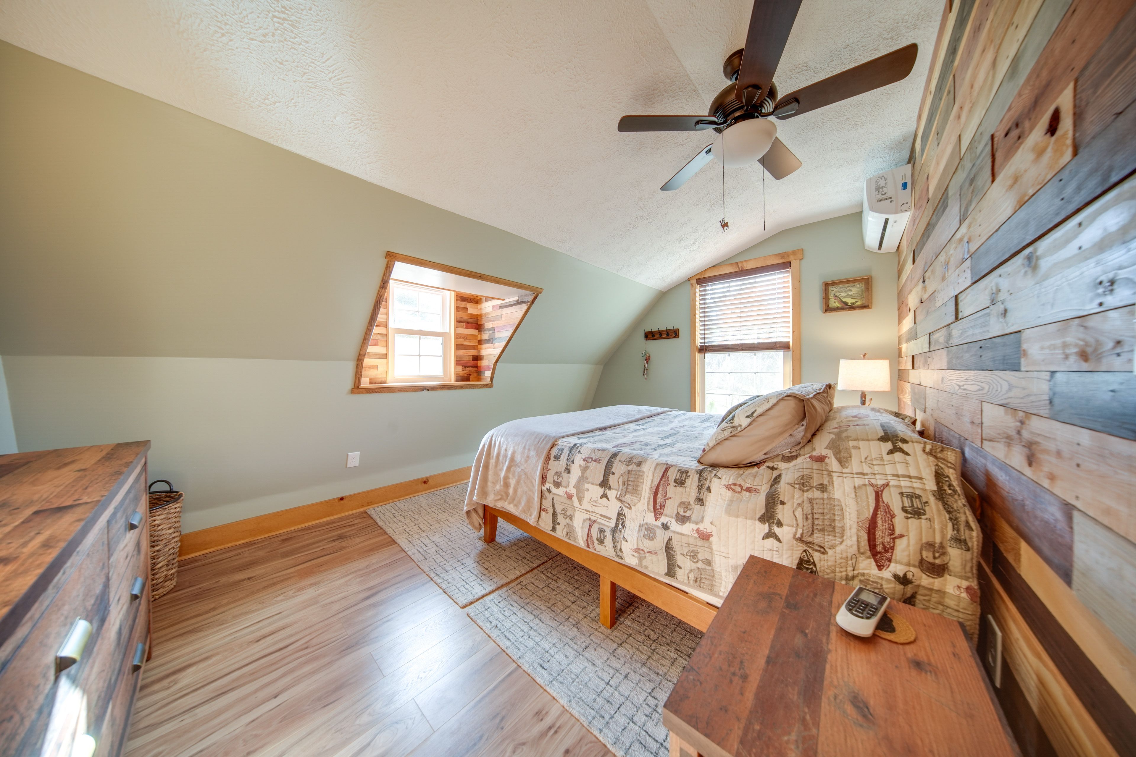Bedroom 3 | Upper Level | Queen Bed