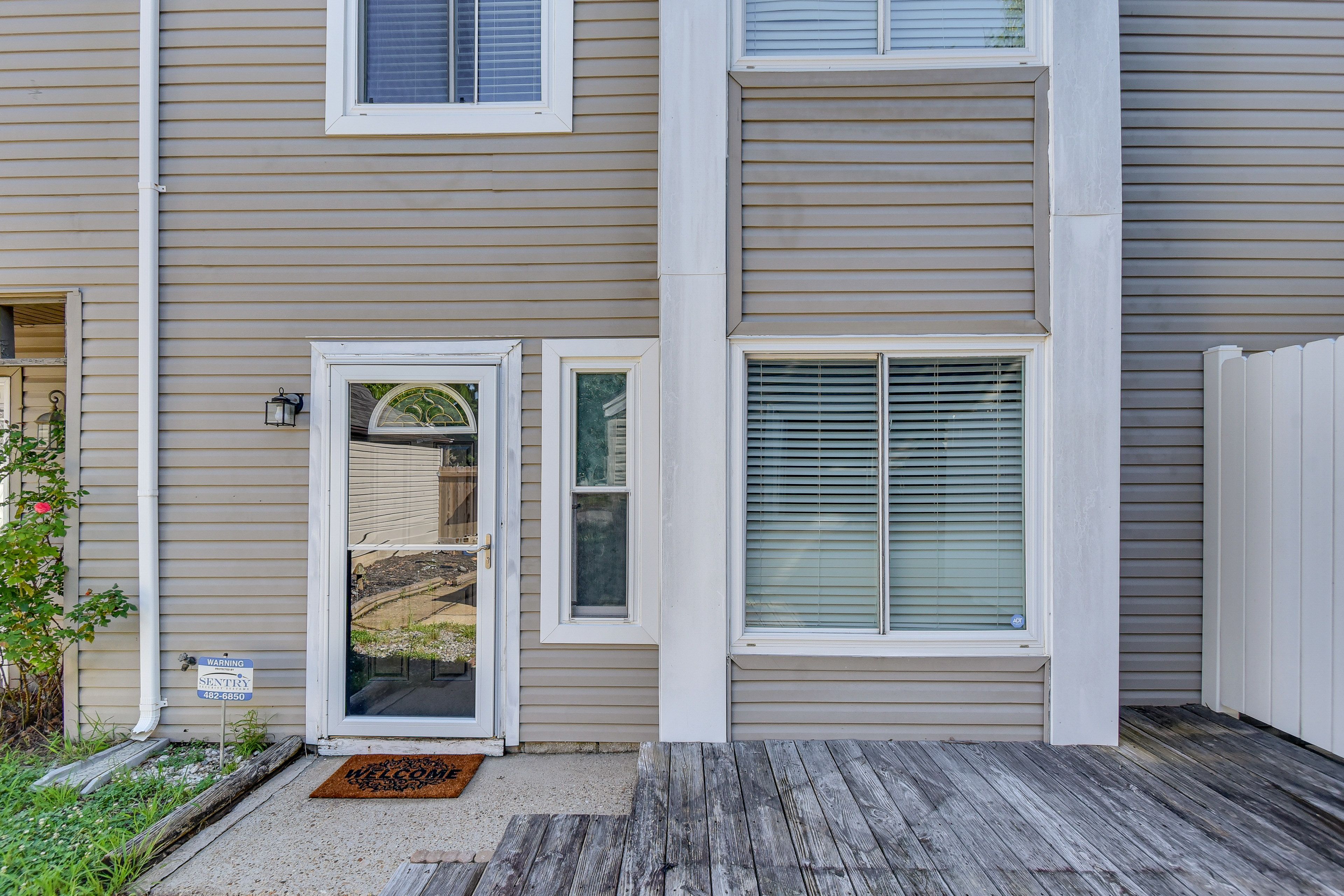 Unit Exterior | 2-Story Townhome