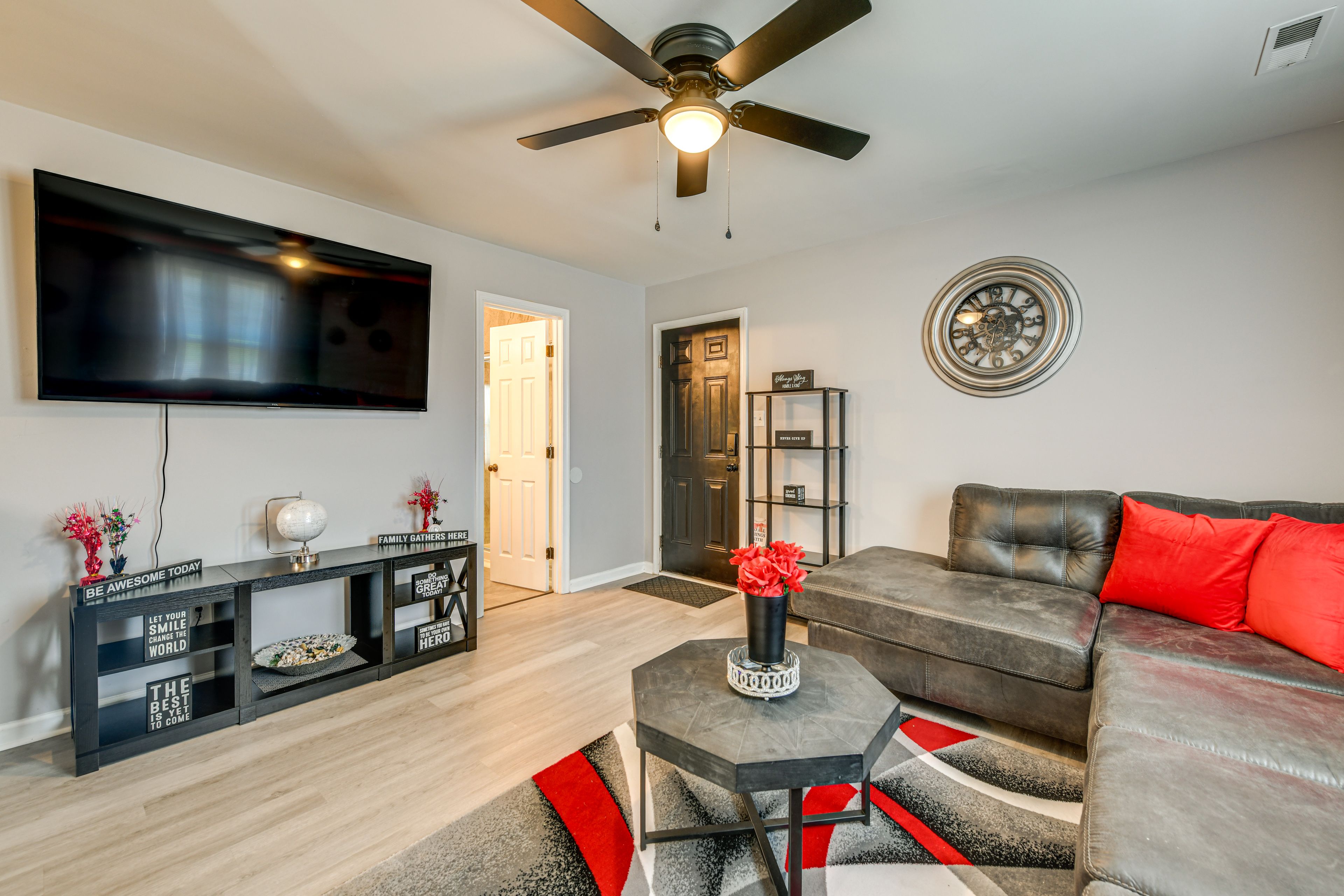 Richmond Vacation Rental | 3BR | 2BA | 1,344 Sq Ft | Small Step Required