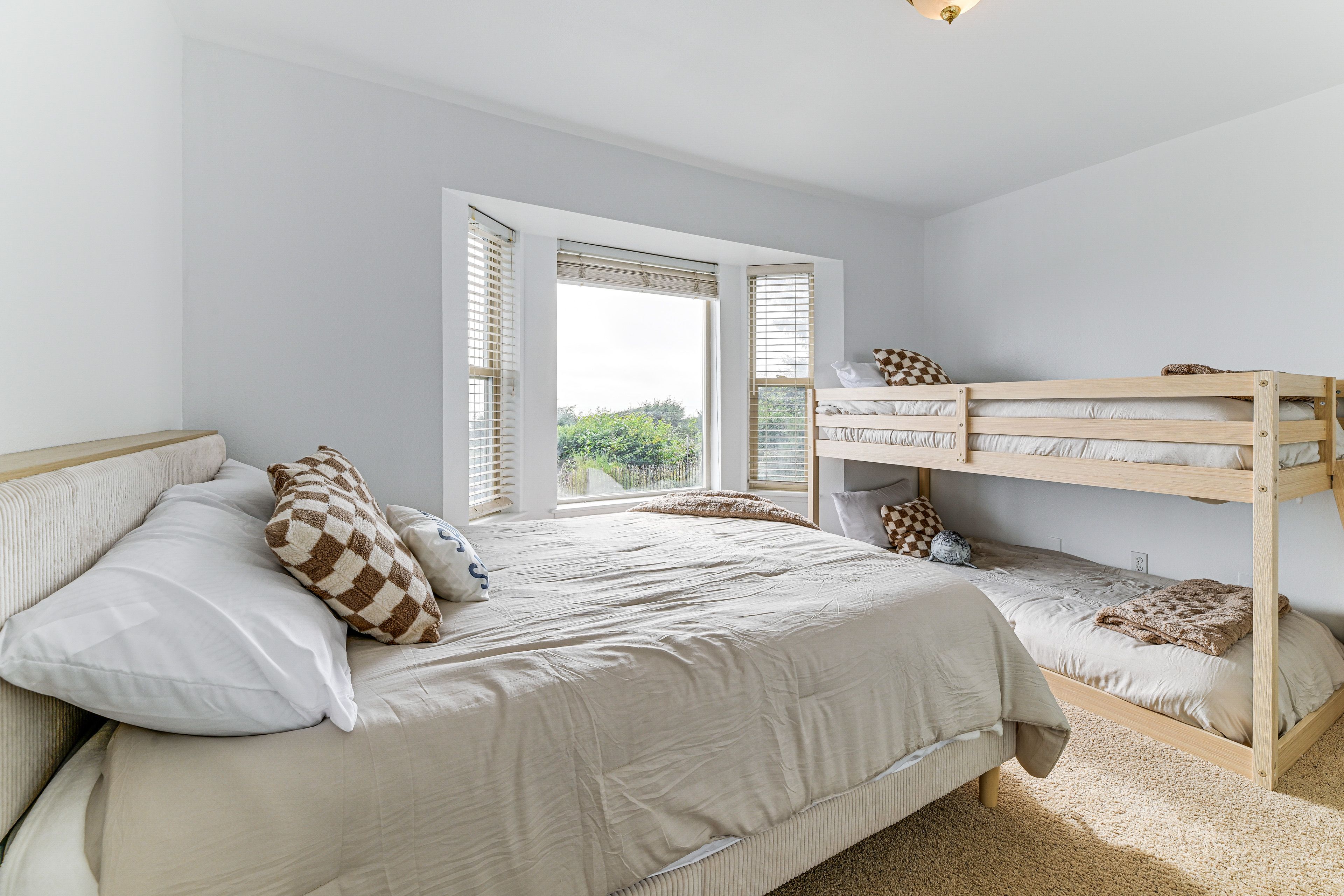 Bedroom 4 | 1st Floor | Queen Bed | Twin Bunk Bed