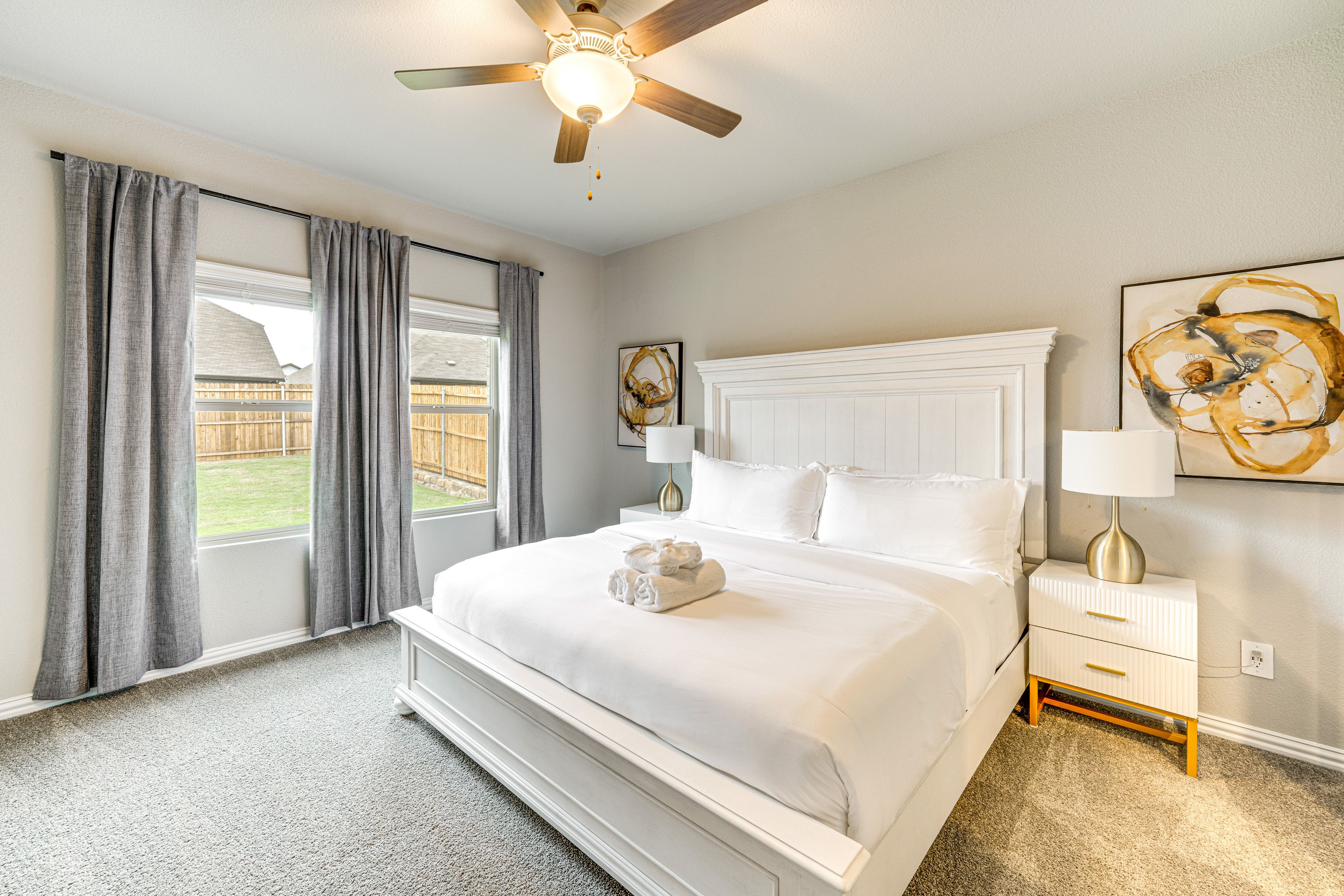 Bedroom 1 | King Bed | Linens Provided | 1st Floor