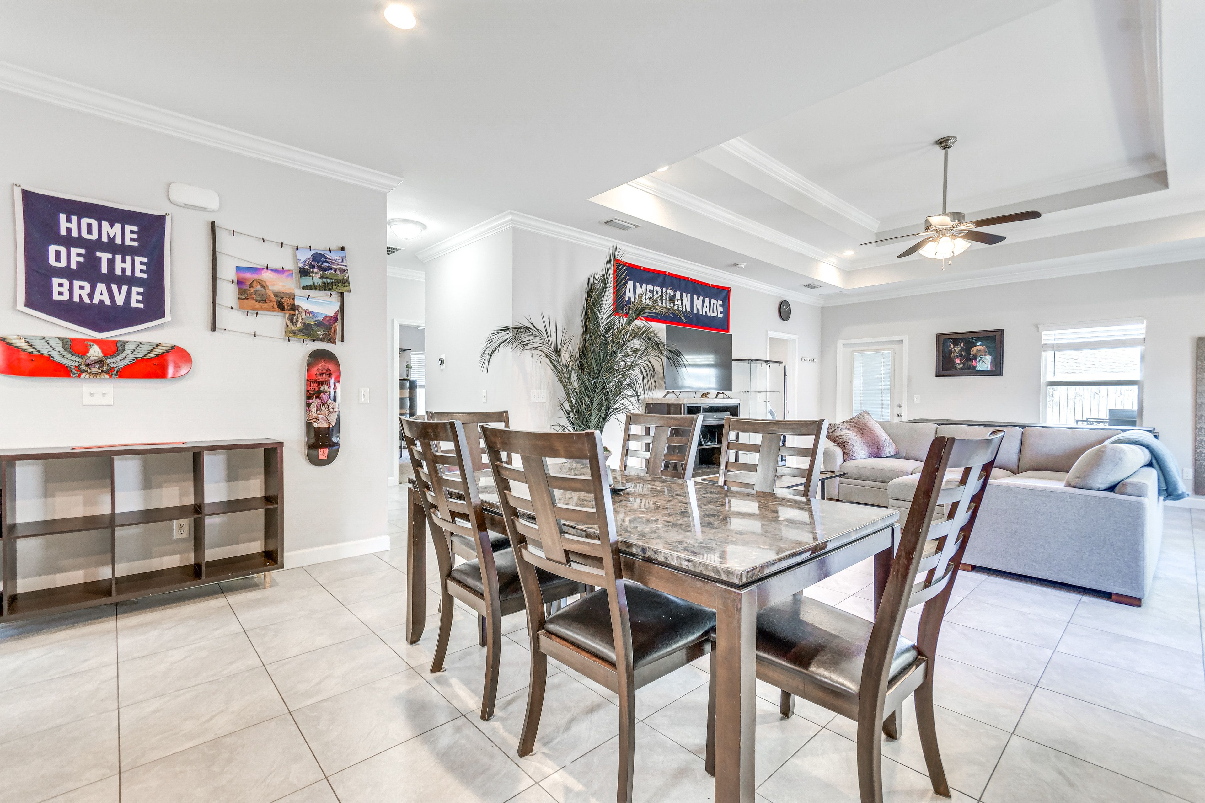 Dining Table | Dishware & Flatware