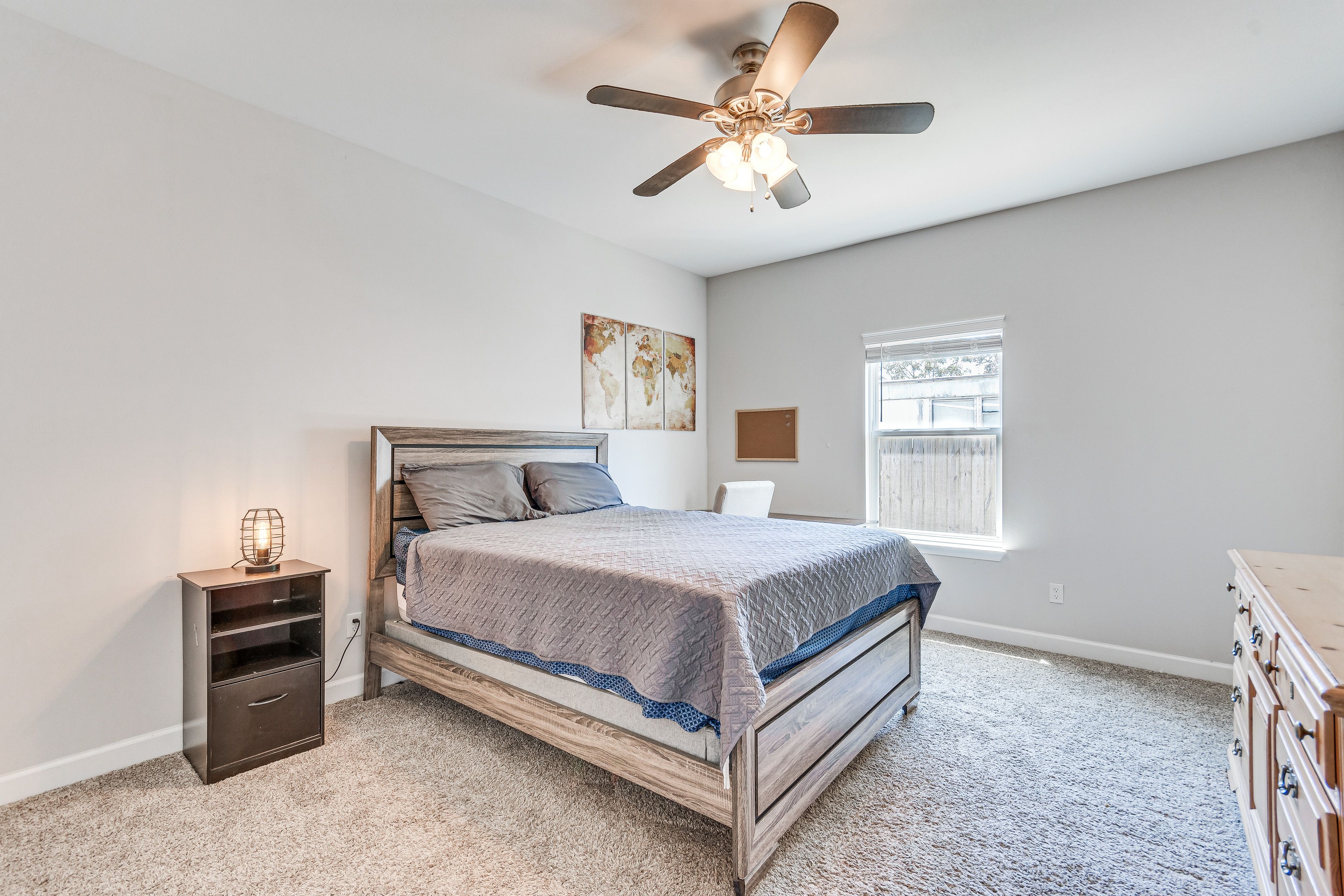 Bedroom 2 | Queen Bed