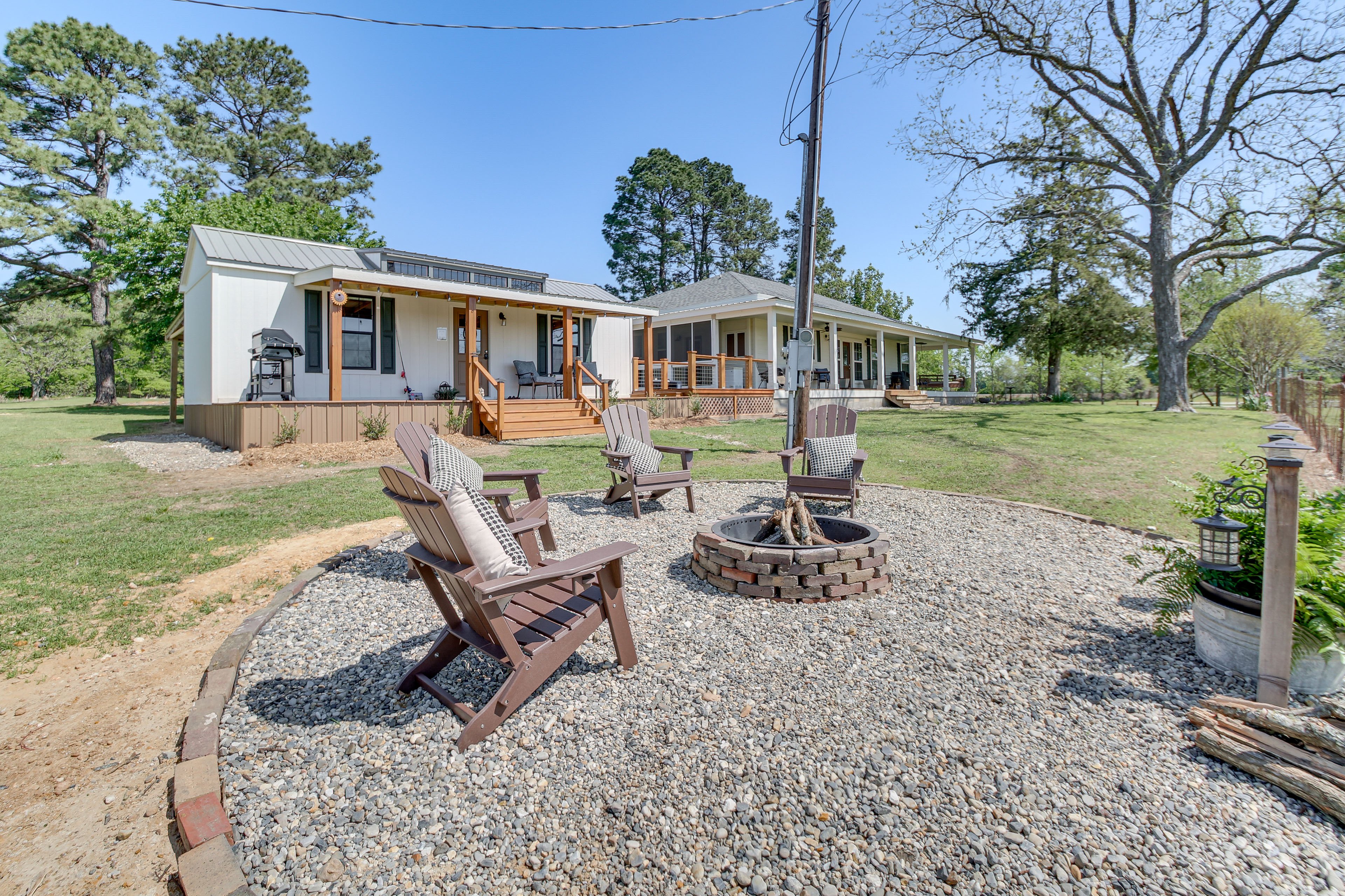 Okolona Vacation Rental | Studio | 1BA | Steps Required | 440 Sq Ft