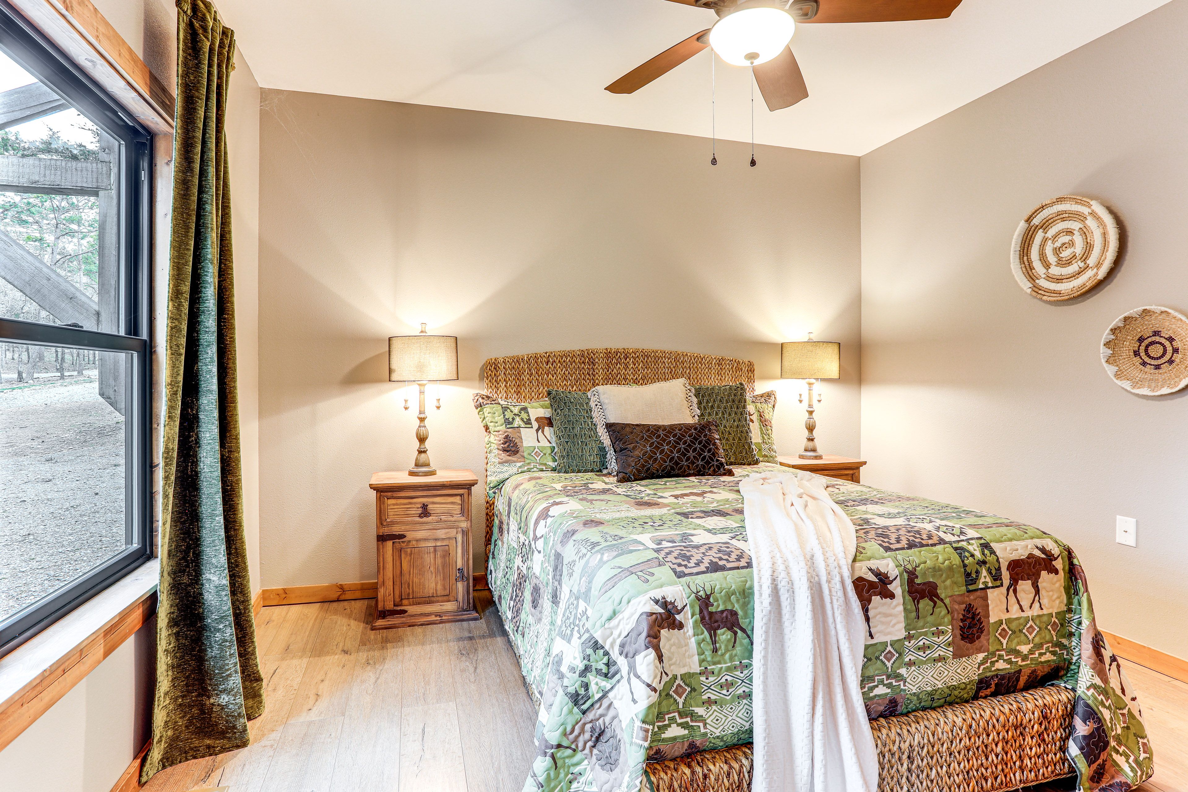 Bedroom 3 | Queen Bed | 1st Floor