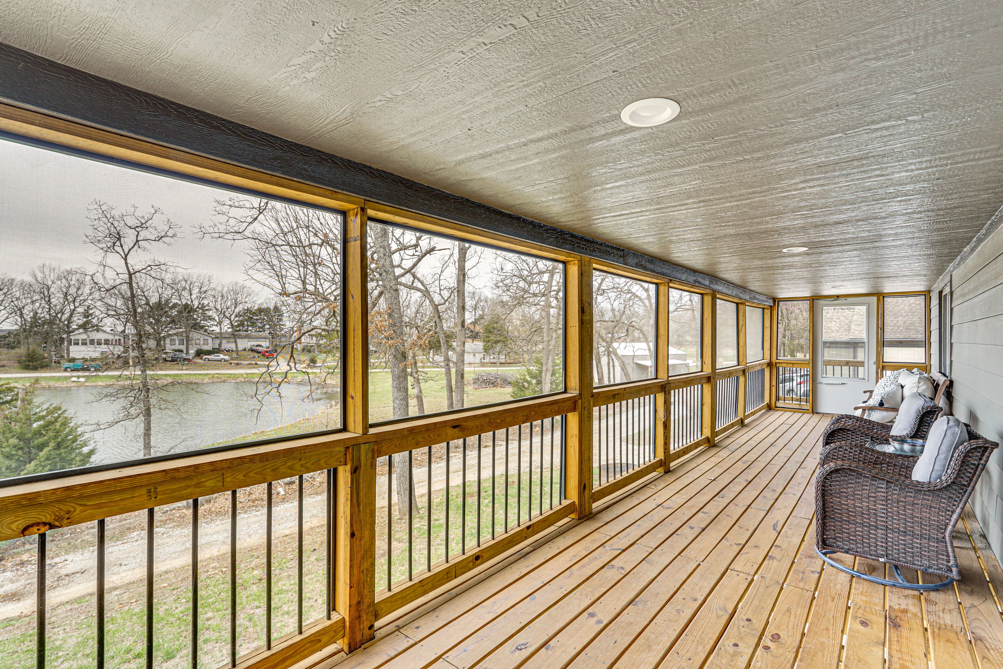 Screened Deck
