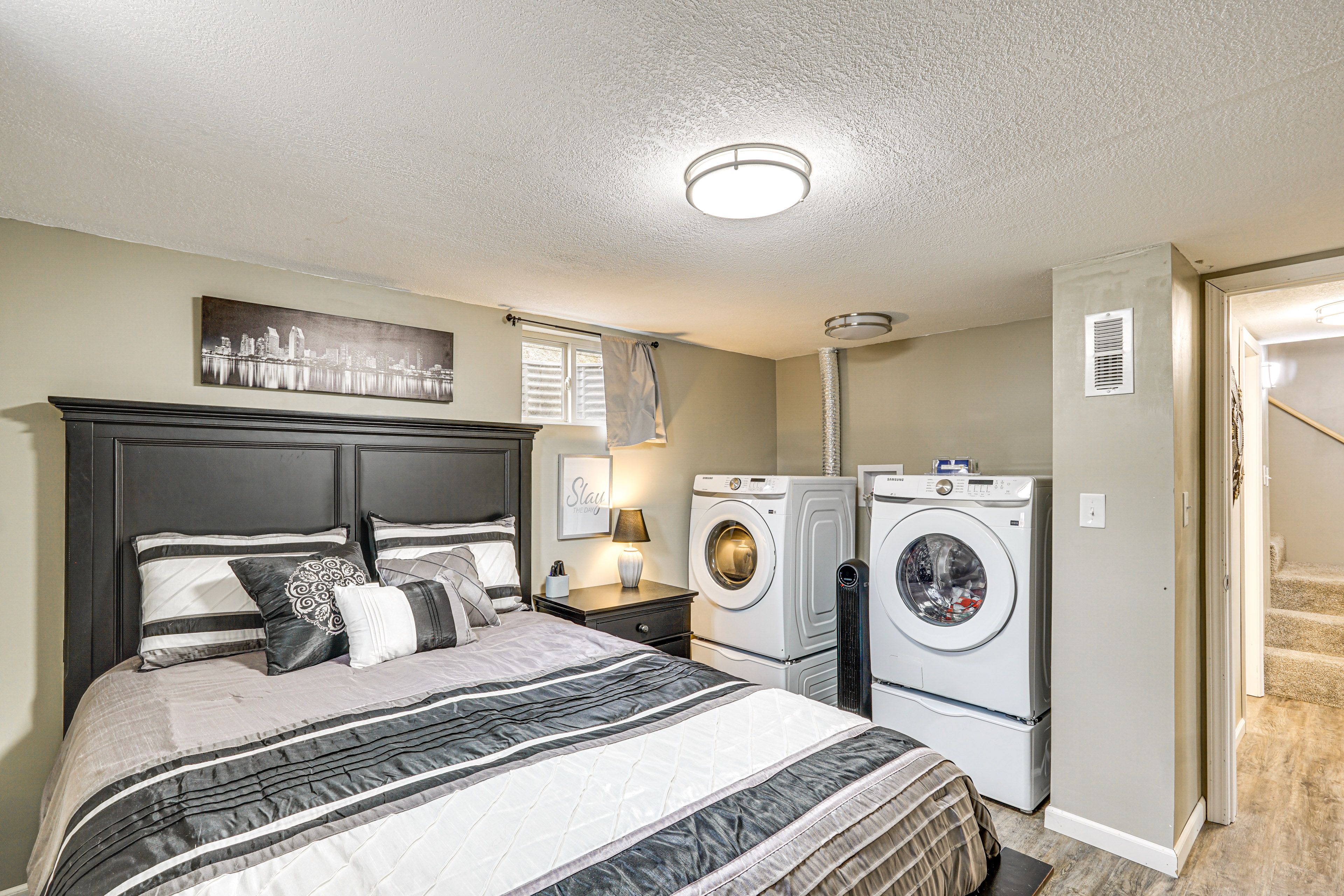Bedroom 2 | Queen Bed | Lower Floor