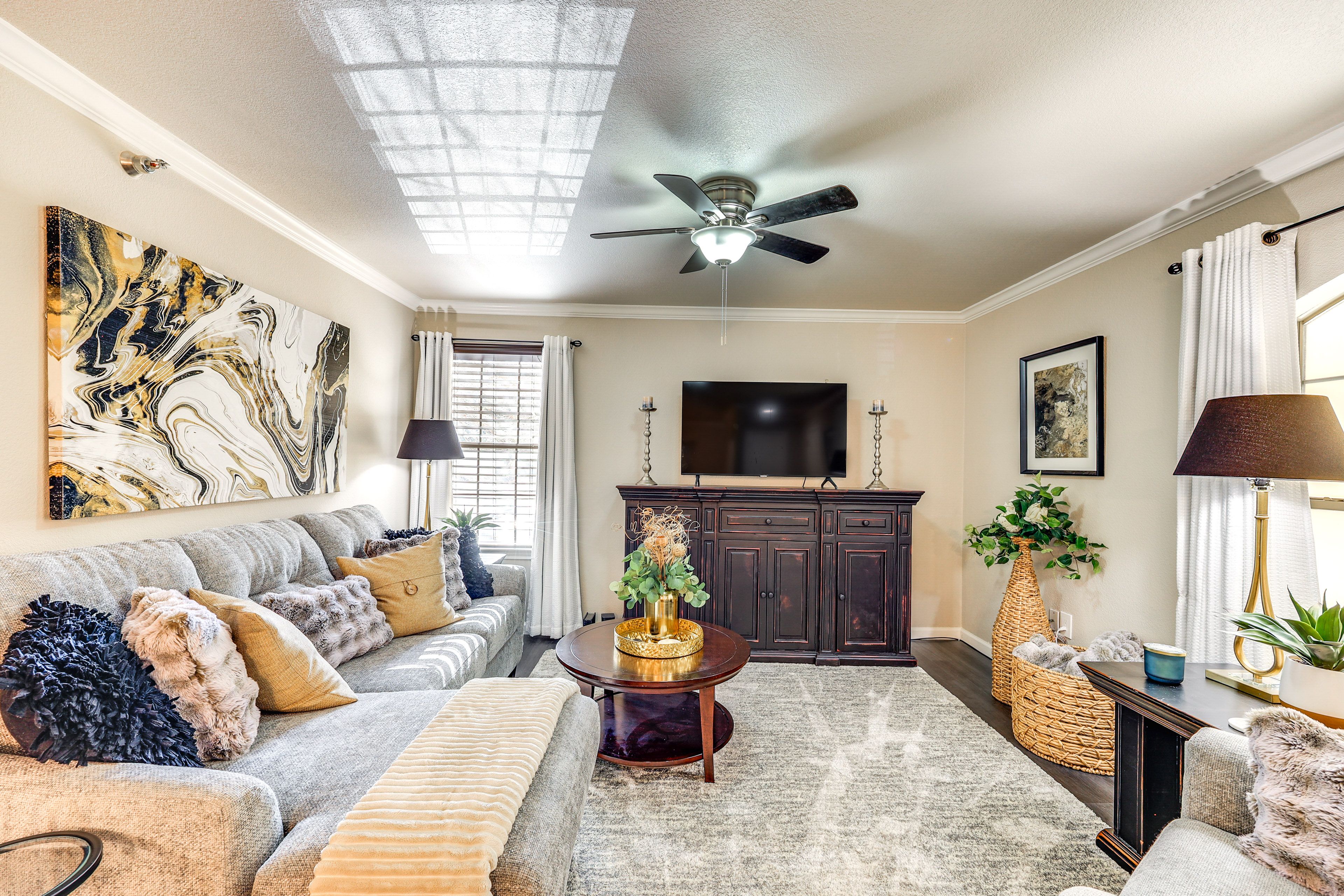 San Antonio Vacation Rental | 2BR | 2BA | 1,106 Sq Ft | Stairs Required