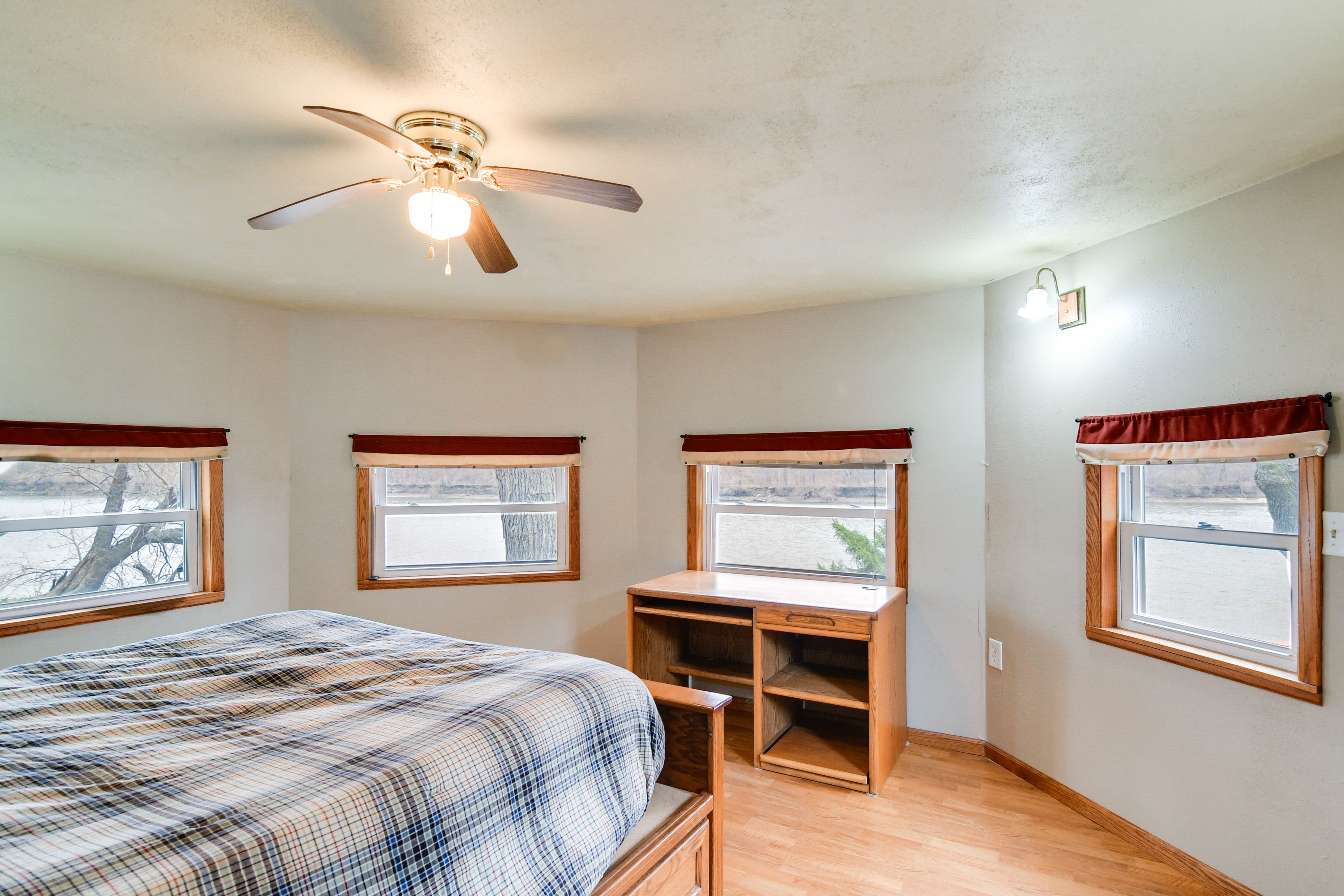 Bedroom 3 (Gazebo) | Queen Bed | 2nd Floor