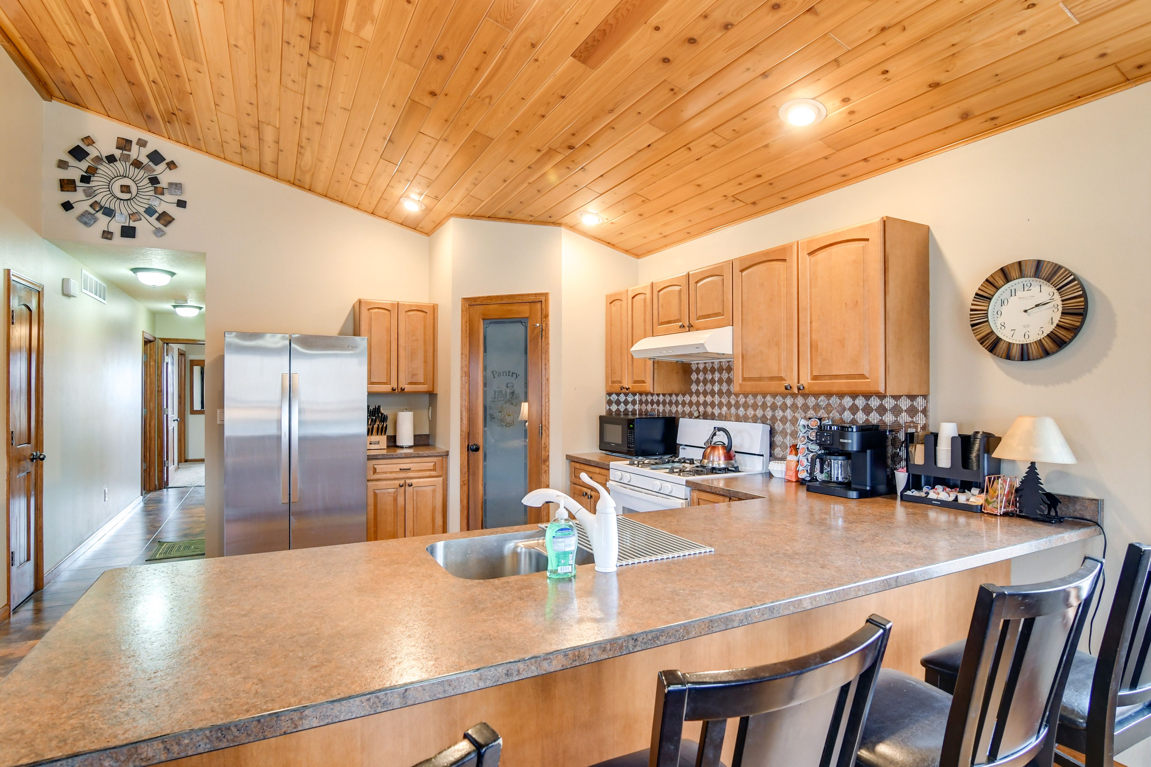 Kitchen | Blender | Slow Cooker | Pantry | 2nd Floor