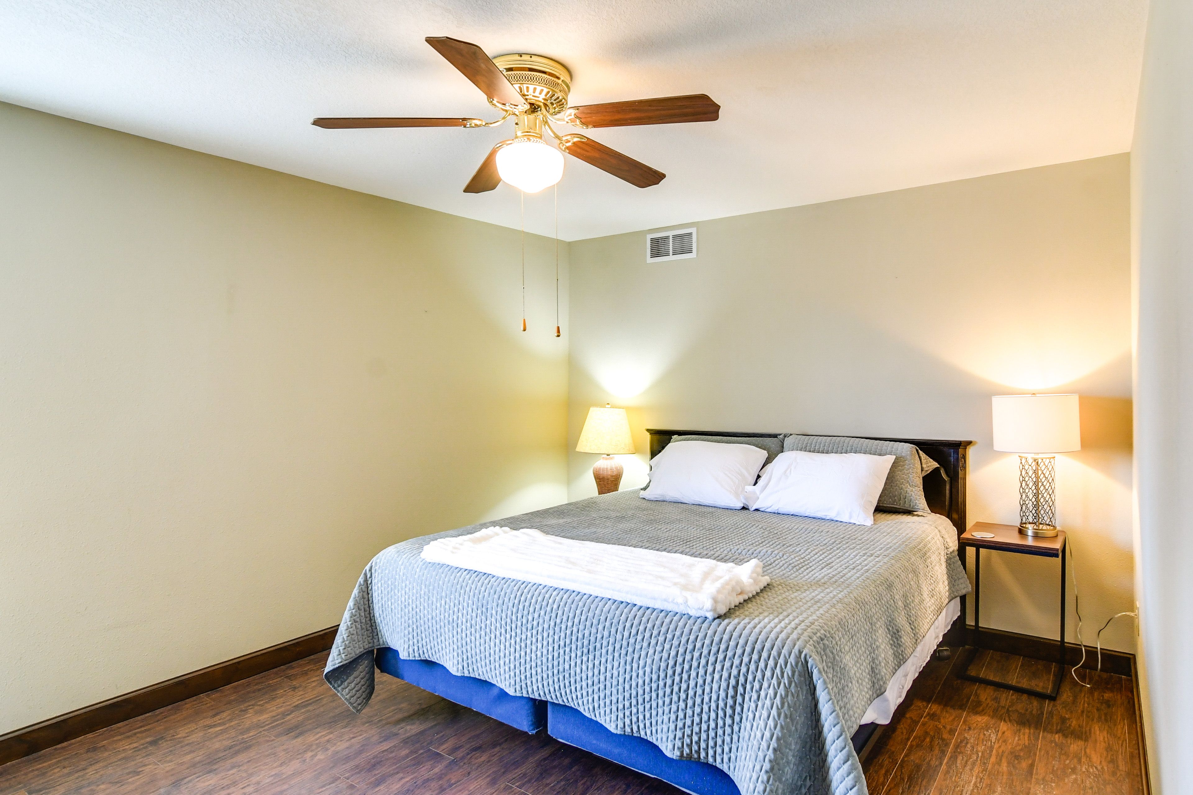 Bedroom 1 | King Bed | 2nd Floor